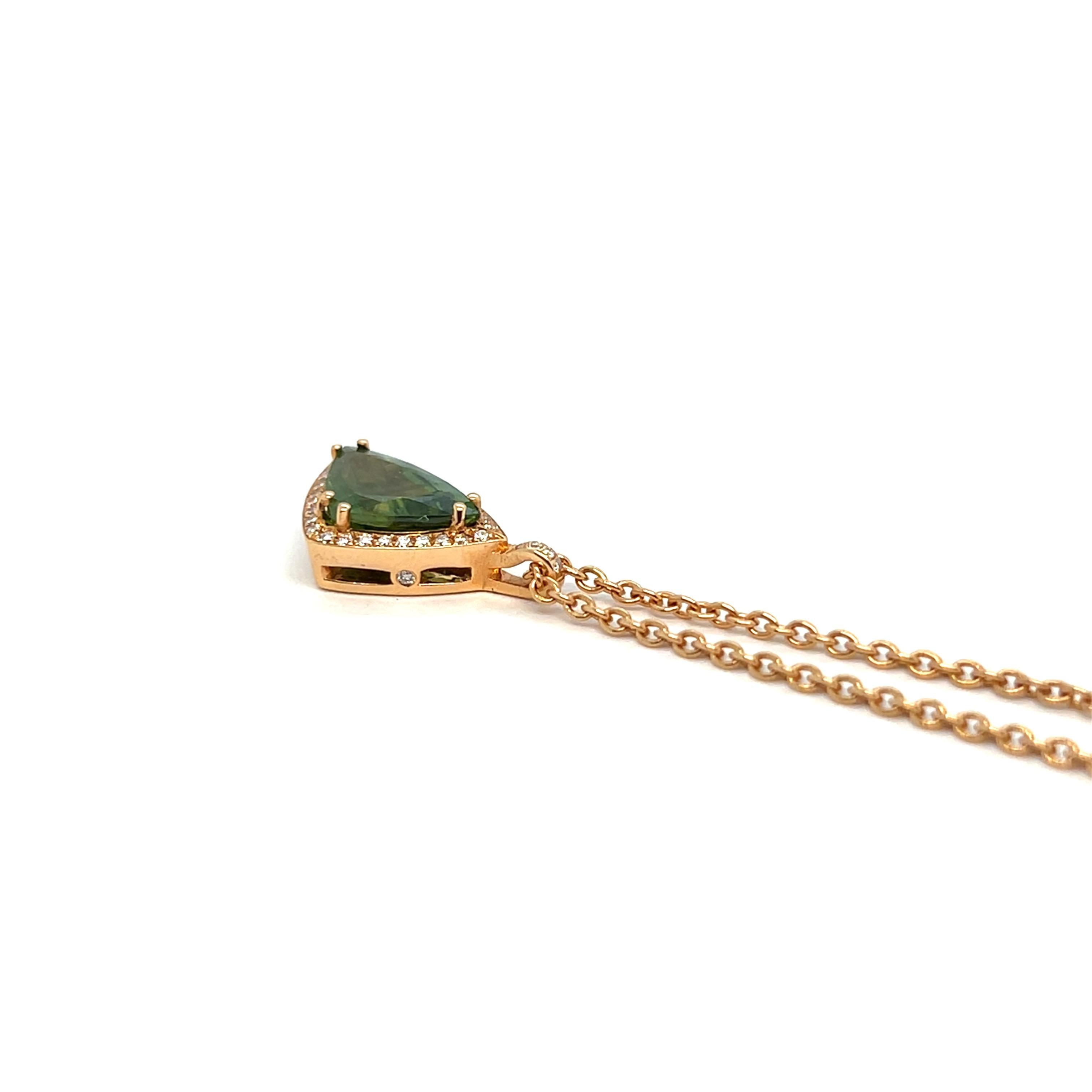 Collier pendentif saphir vert 2, 27 carats diamants or rose 18 carats Neuf - En vente à Vannes, FR