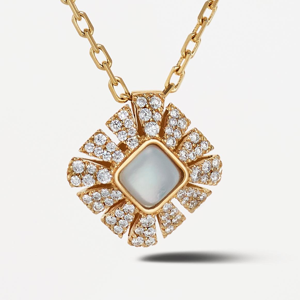 Round Cut Pendant Necklace in 18K Yellow Gold with Pave Diamonds and Mother of Pearl For Sale