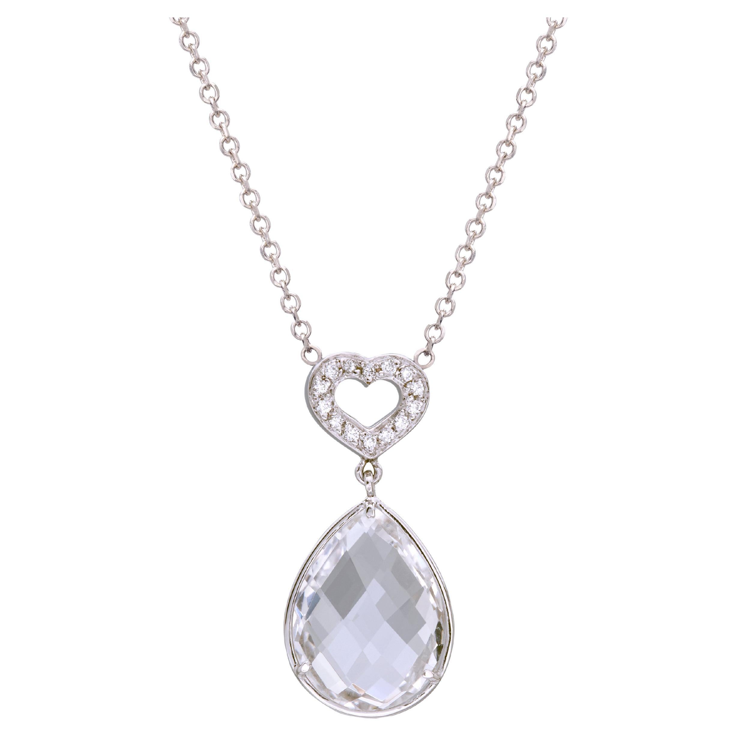 Collier pendentif en or blanc 18 carats avec diamants en forme de cœur et goutte de quartz royal en forme de poire