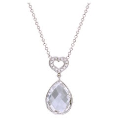 Collier pendentif en or blanc 18 carats avec diamants en forme de cœur et goutte de quartz royal en forme de poire