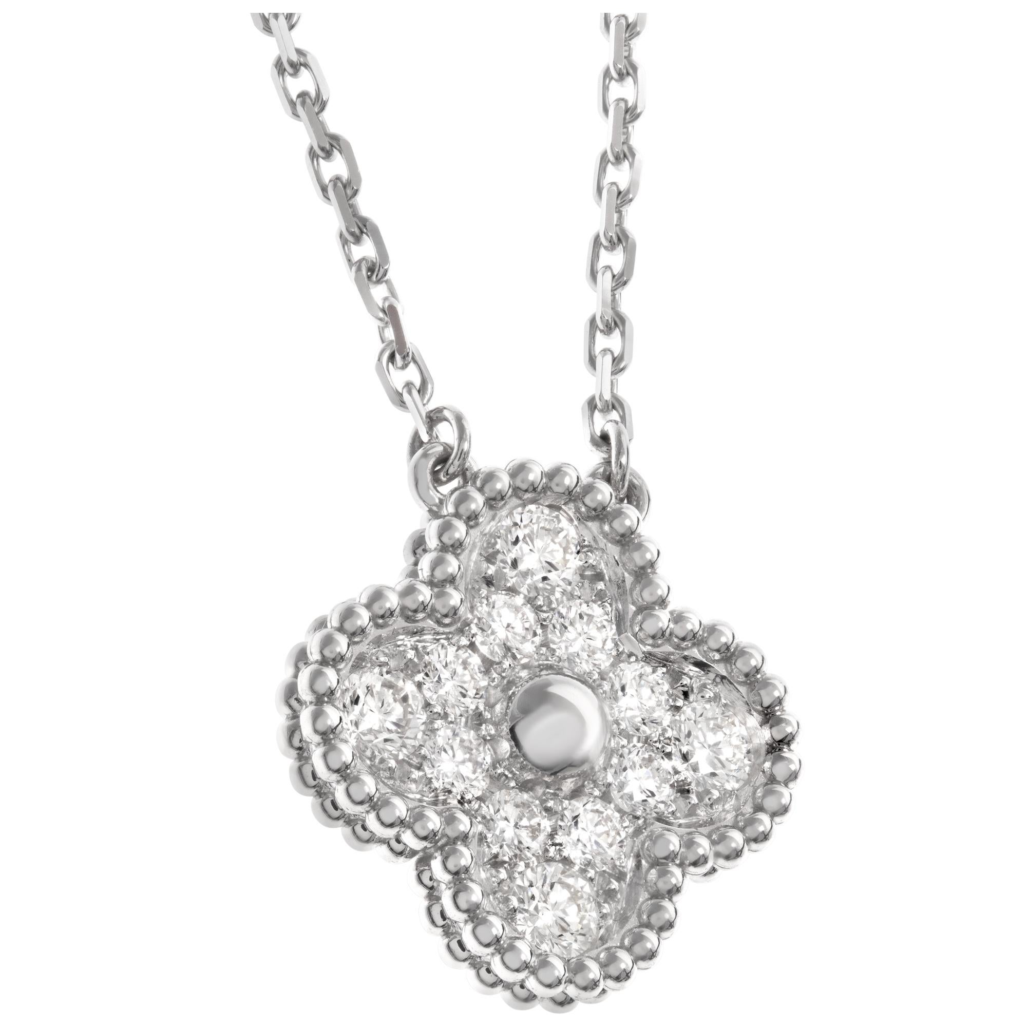 Pendant Necklace in 18k White Gold with 0.48 Ct in Diamonds, Van Cleef & Arpels In Excellent Condition In Surfside, FL
