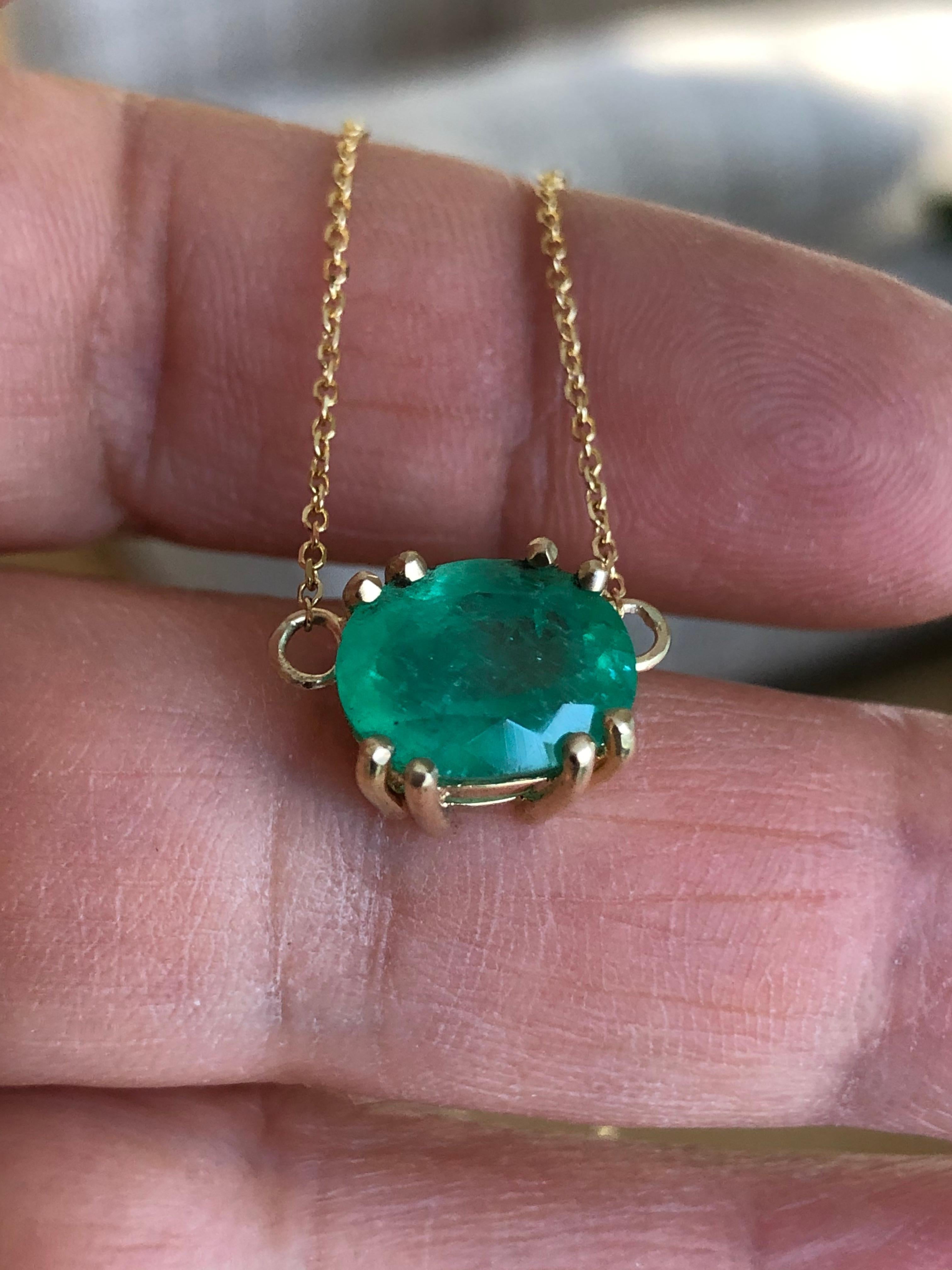 Pendant Necklace Oval Natural Emerald 18 Karat 5
