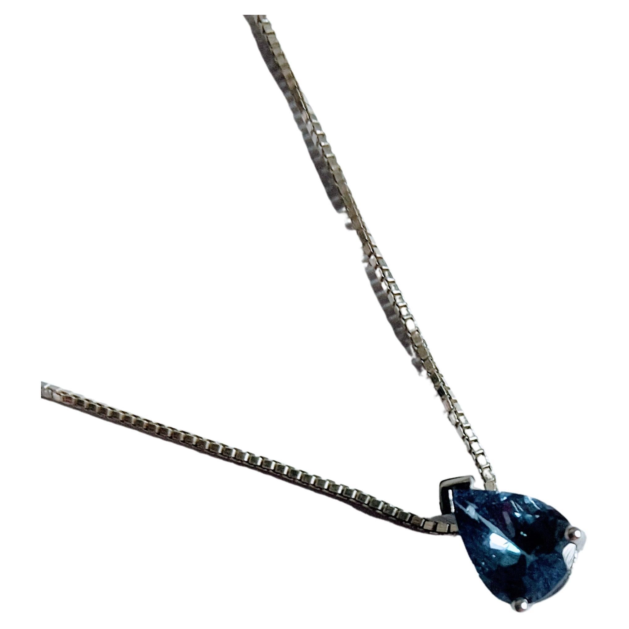 Pendant Necklace Shape Pear Blue Sapphire 1.05 Carat Whitegold 18 Karat For Sale 2