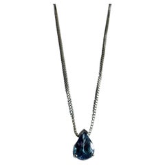 Pendant Necklace Shape Pear Blue Sapphire 1.05 Carat Whitegold 18 Karat