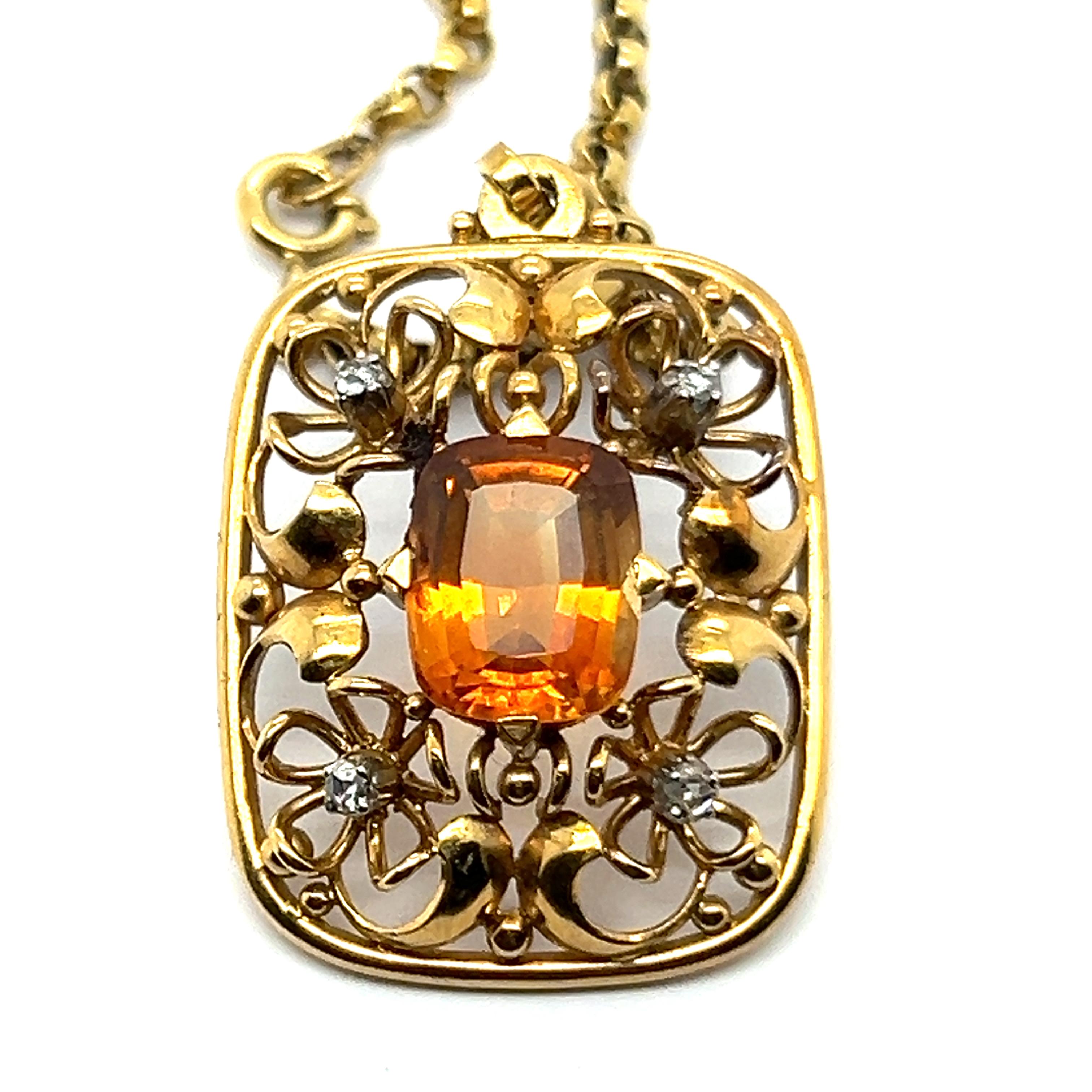 Pendant Necklace with Citrine & Diamonds in 18 Karat Yellow Gold In Good Condition For Sale In Lucerne, CH