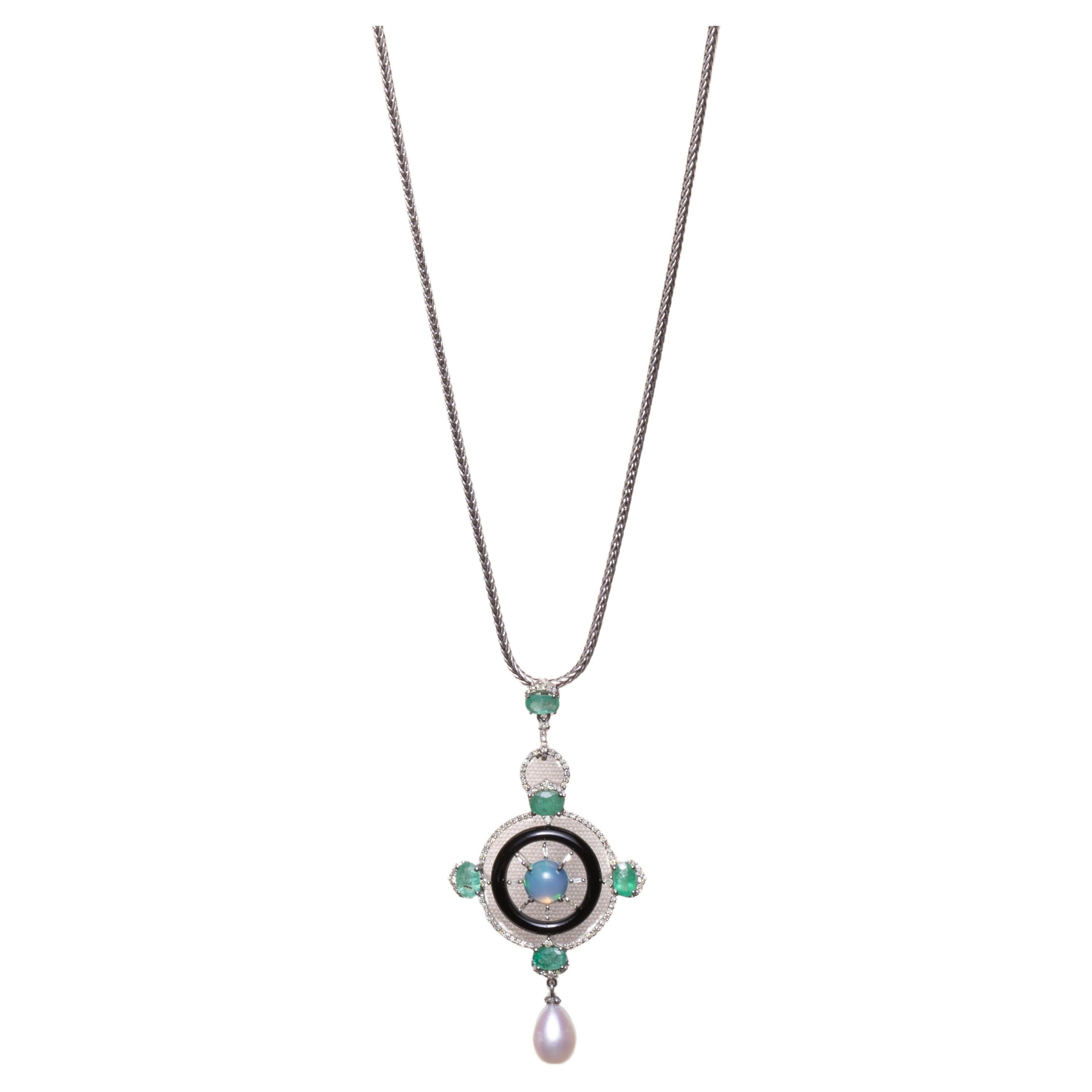Collier pendentif avec émeraudes, diamants, opale et perles, porté long ou court en vente