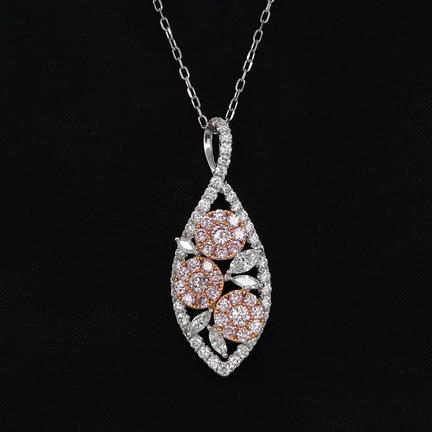 Cushion Cut Pendant Necklace with Pink diamonds and White diamonds, with platinum chain For Sale
