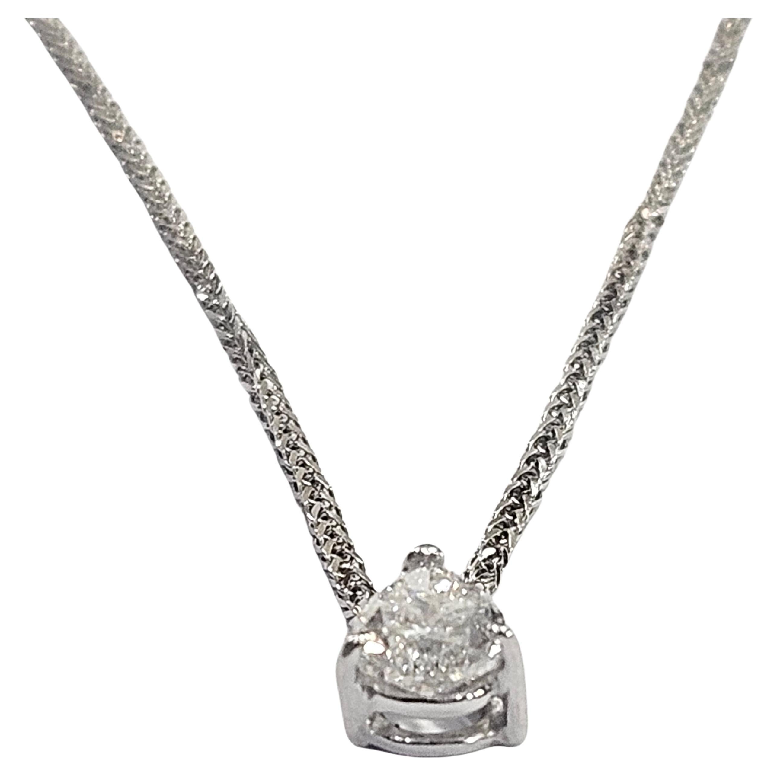 Collares Colgantes Diamante Natural Talla Pera 0,75 Quilates Oro Blanco 18 kilates en venta 6