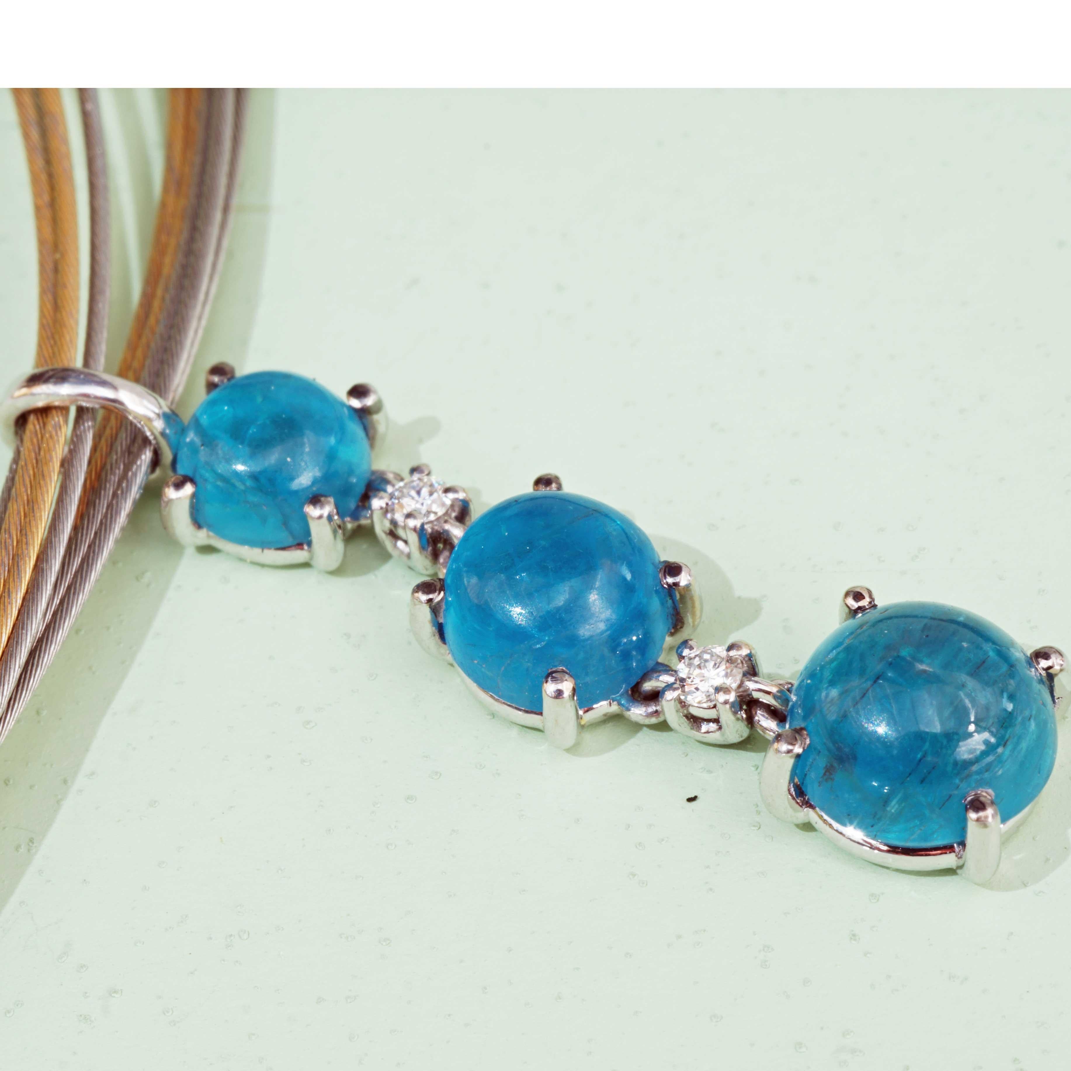 Pendentif NEON couleur bleue apatite et diamants magnifique invisible couleur 3,78 carats en vente 2