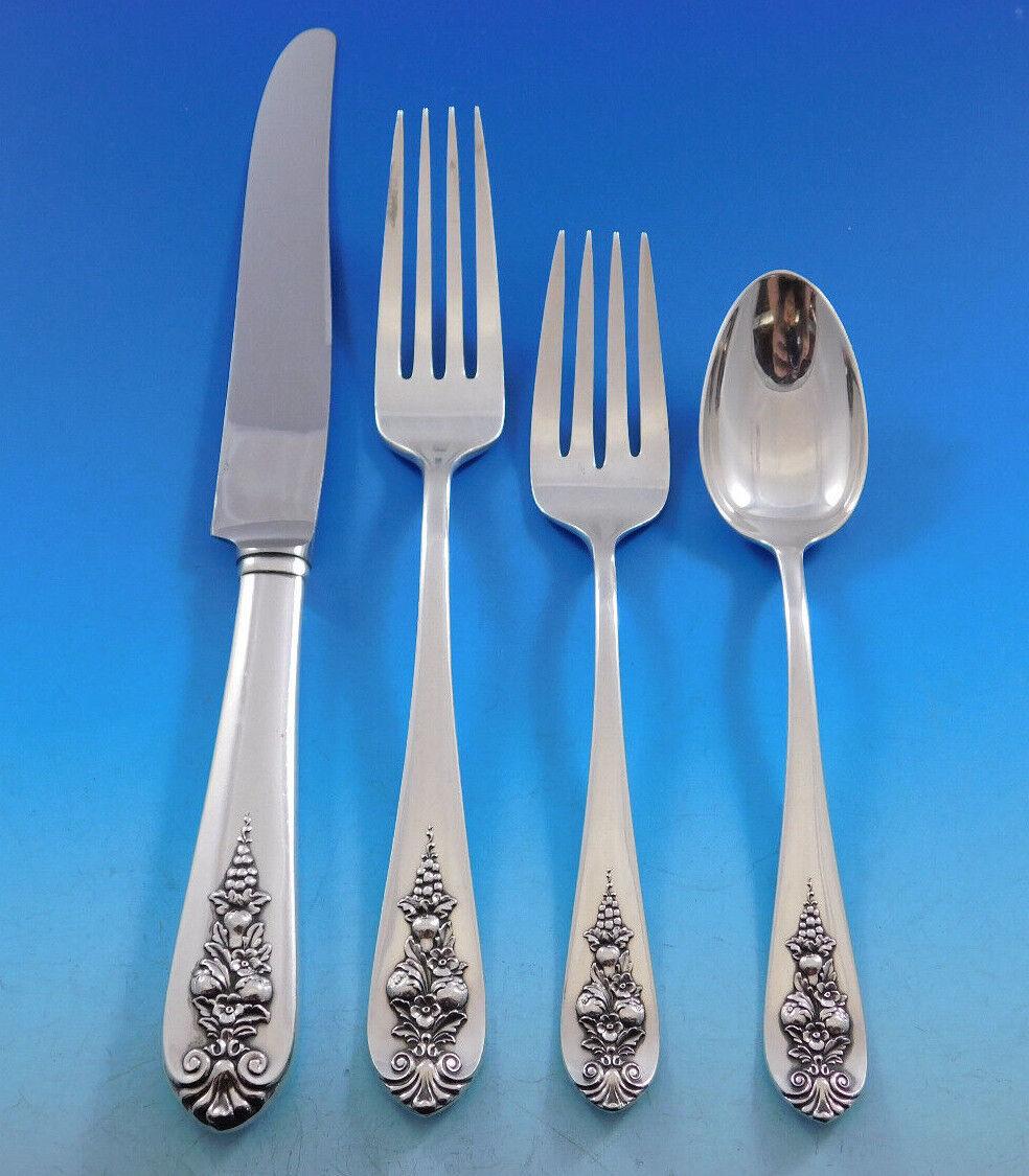 Pendant of Fruit by Lunt Sterling Silver Flatware Set for 12 Service 84 Pieces In Excellent Condition For Sale In Big Bend, WI