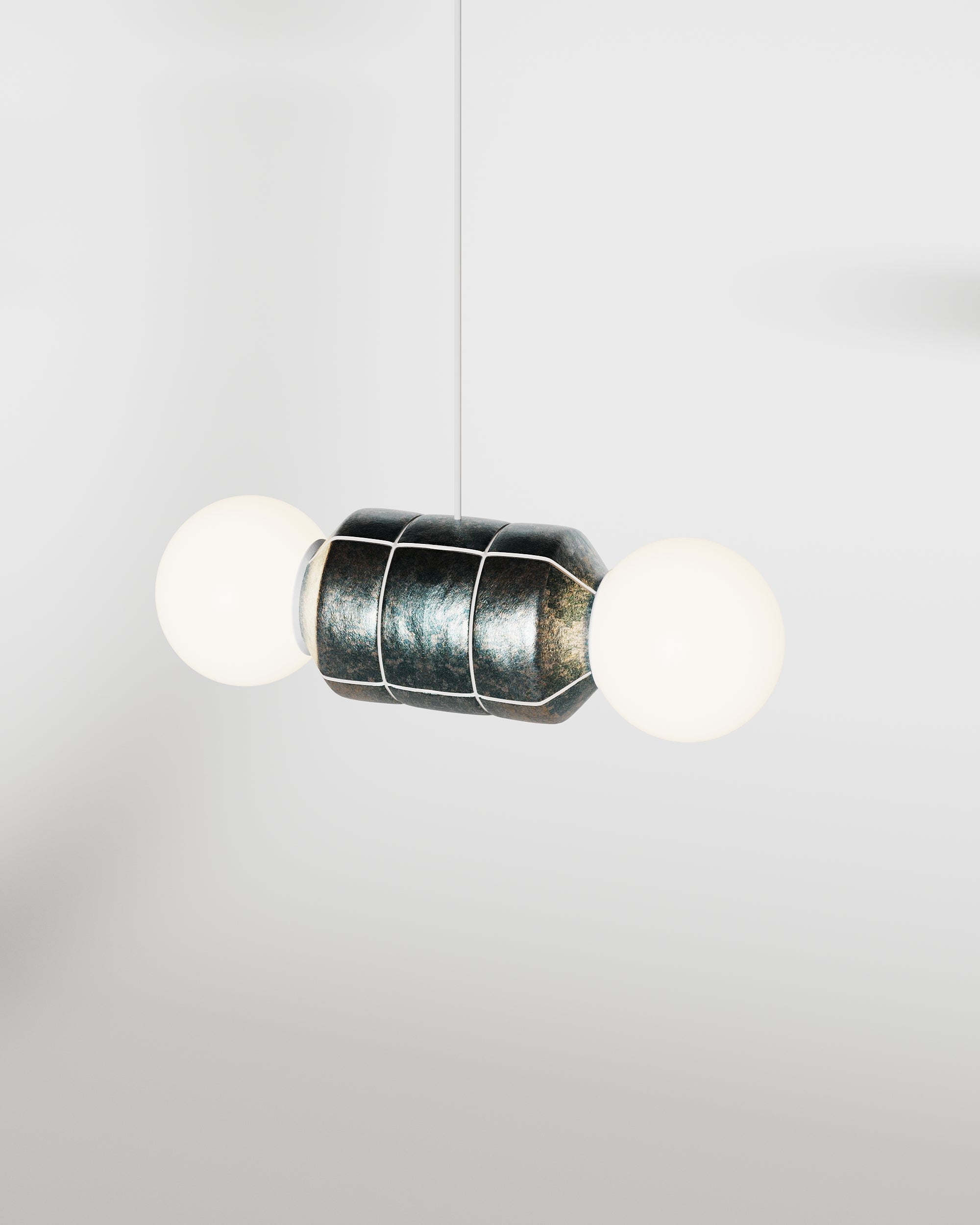 Lampe à suspension en céramique organique moderniste de style brutaliste du milieu du siècle dernier en vente