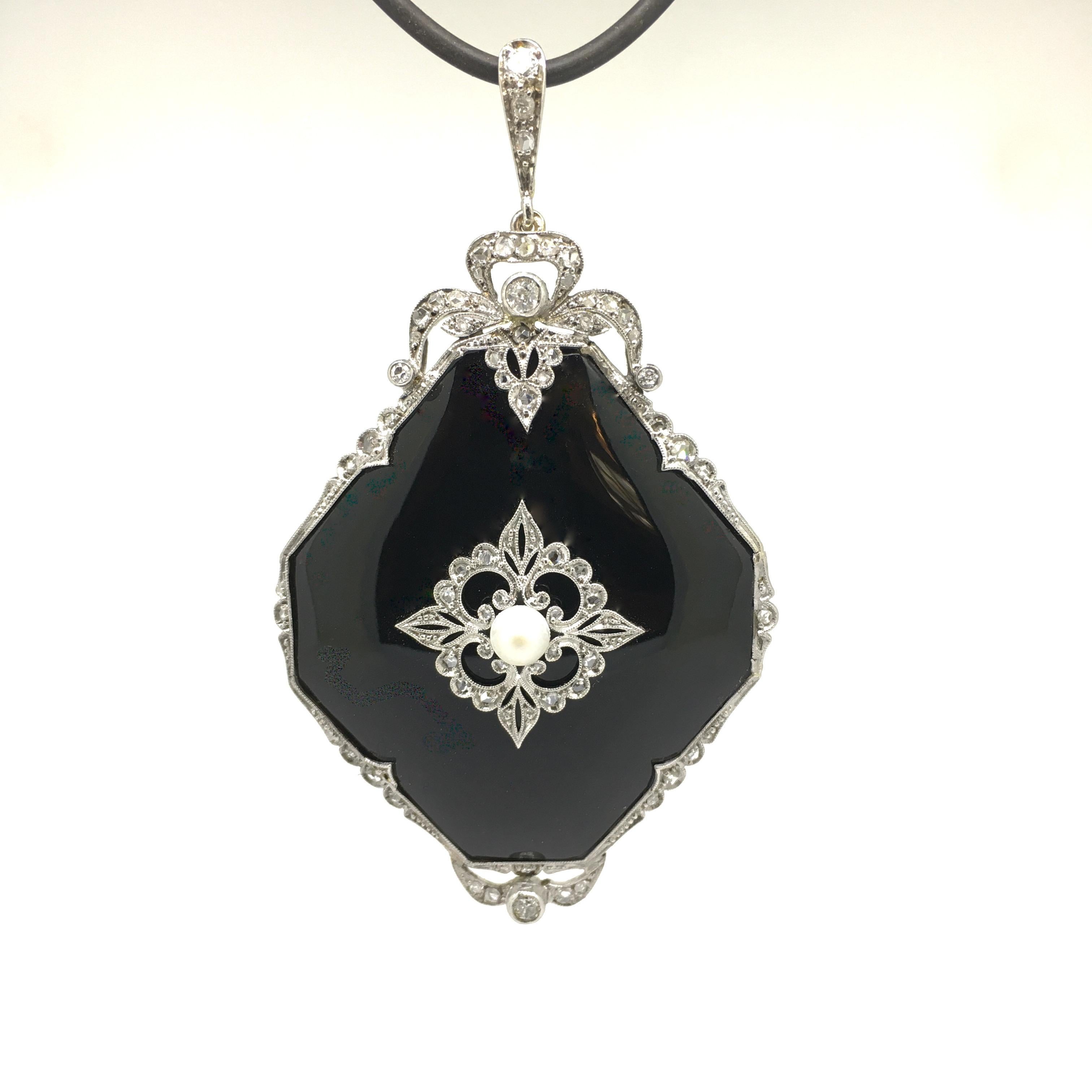 Pendant, Platinum, Belle Epoque, Onyx, Diamond 0, 94 Carat, 1920 In Excellent Condition In EL Waalre, NL