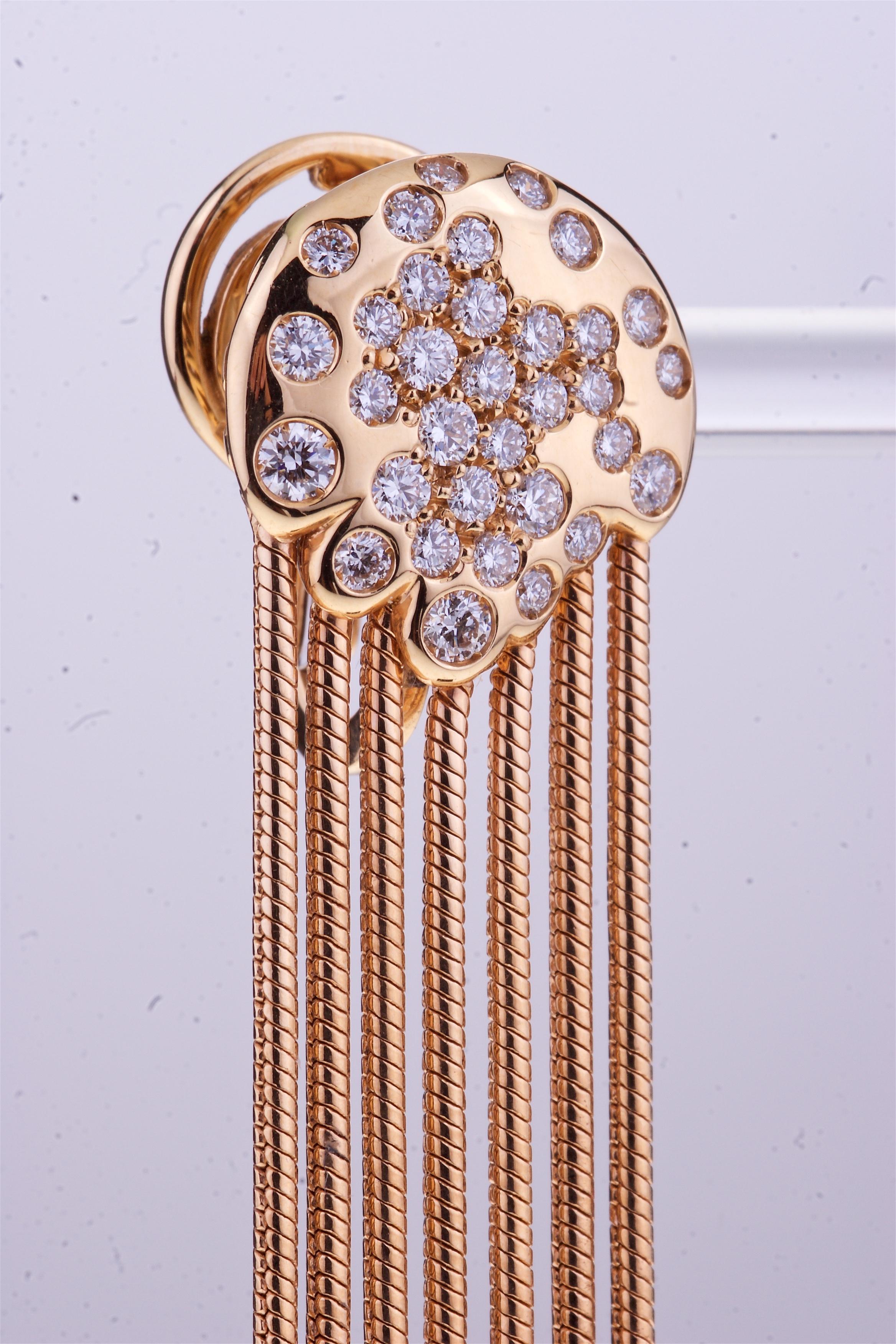 Contemporary Pendant Rose Gold Earrings with Seven Threads and Diamonds For Sale