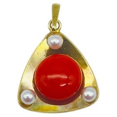 Retro pendant round coral with pearls 14k yellow gold 