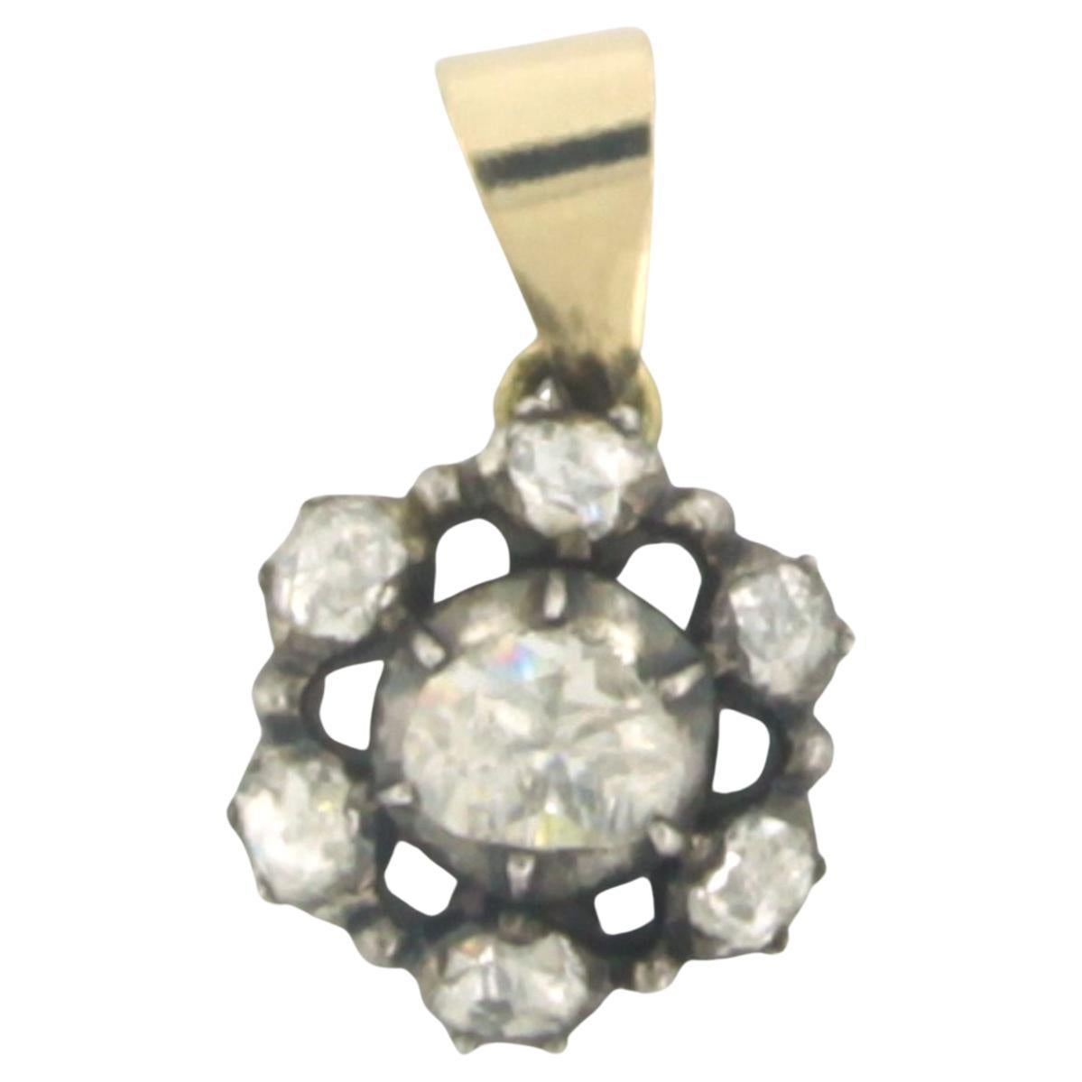 Pendentif en or jaune 14 carats et argent serti de diamants