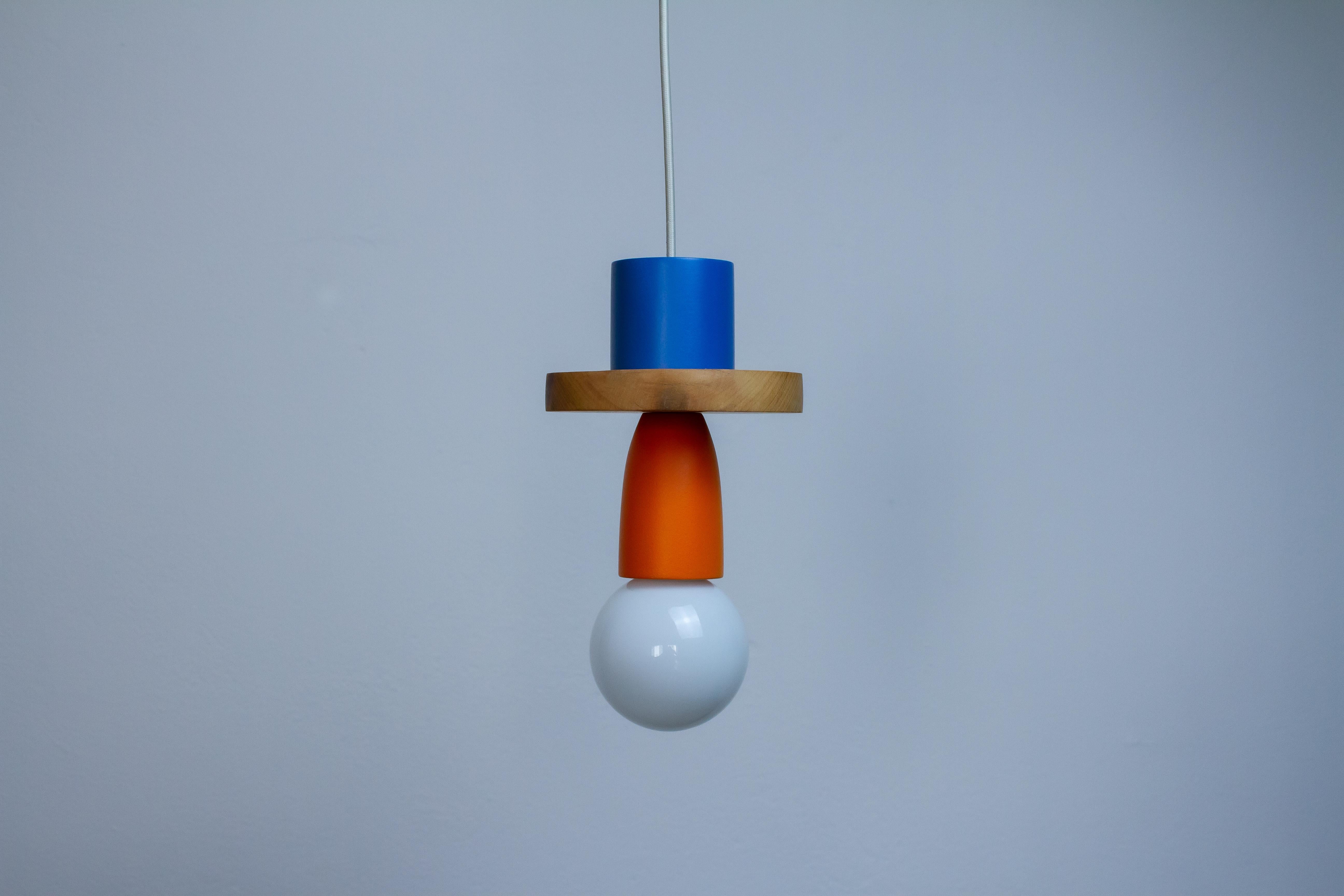 Pendentif Trem das Cores 2 - Design brésilien en bois Neuf - En vente à Campinas, BR