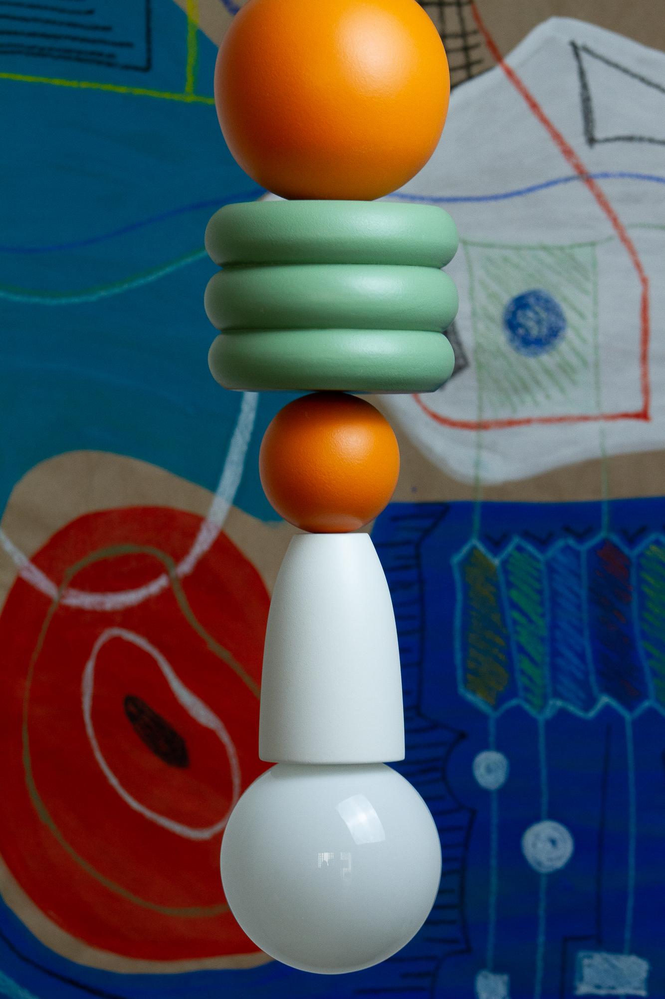 Argile Pendentif Trem das Cores 5 - Design brésilien en bois en vente