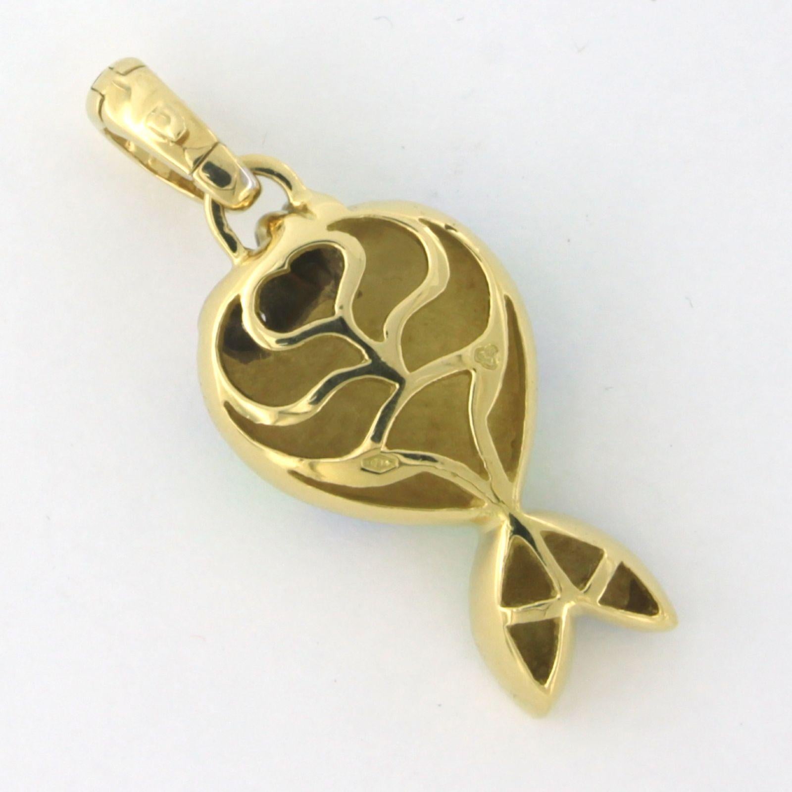 Anhänger mit Emaille und Diamant mit Brillantschliff 18k Bicolor Gold im Angebot 2