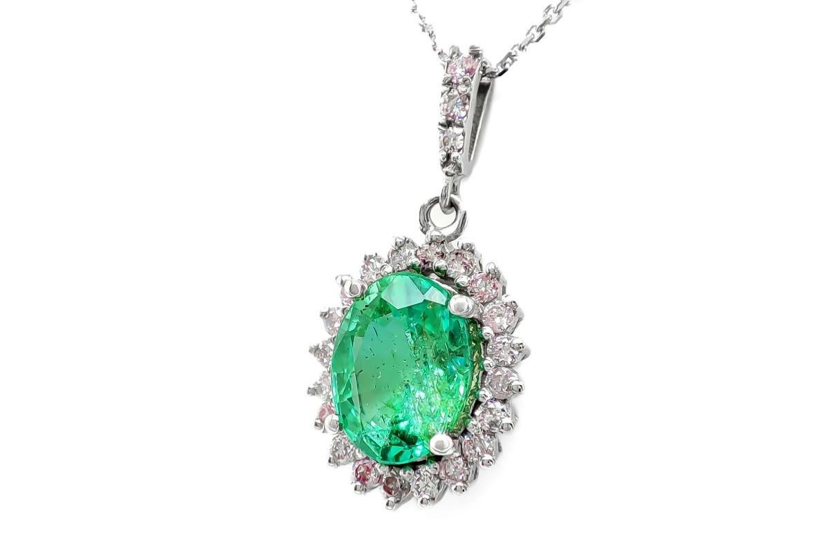 Women's or Men's Pendant with 1.82ct emerald and pink diamonds For Sale