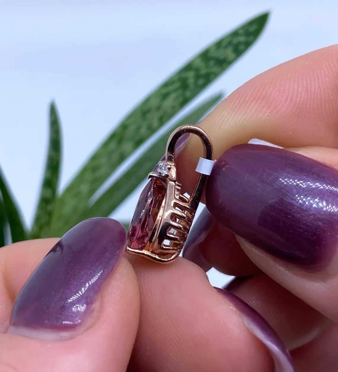 Taille poire Pendentif de 14 carats avec tourmaline rose naturelle de 2,95 carats et diamants  Rose  Or en vente