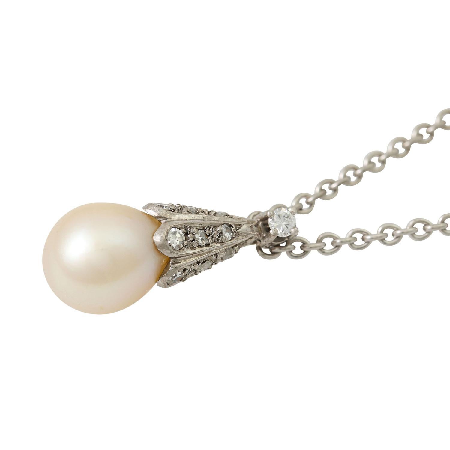 Pendant with Akoya pearl and octagon diamonds In Good Condition For Sale In Stuttgart, BW