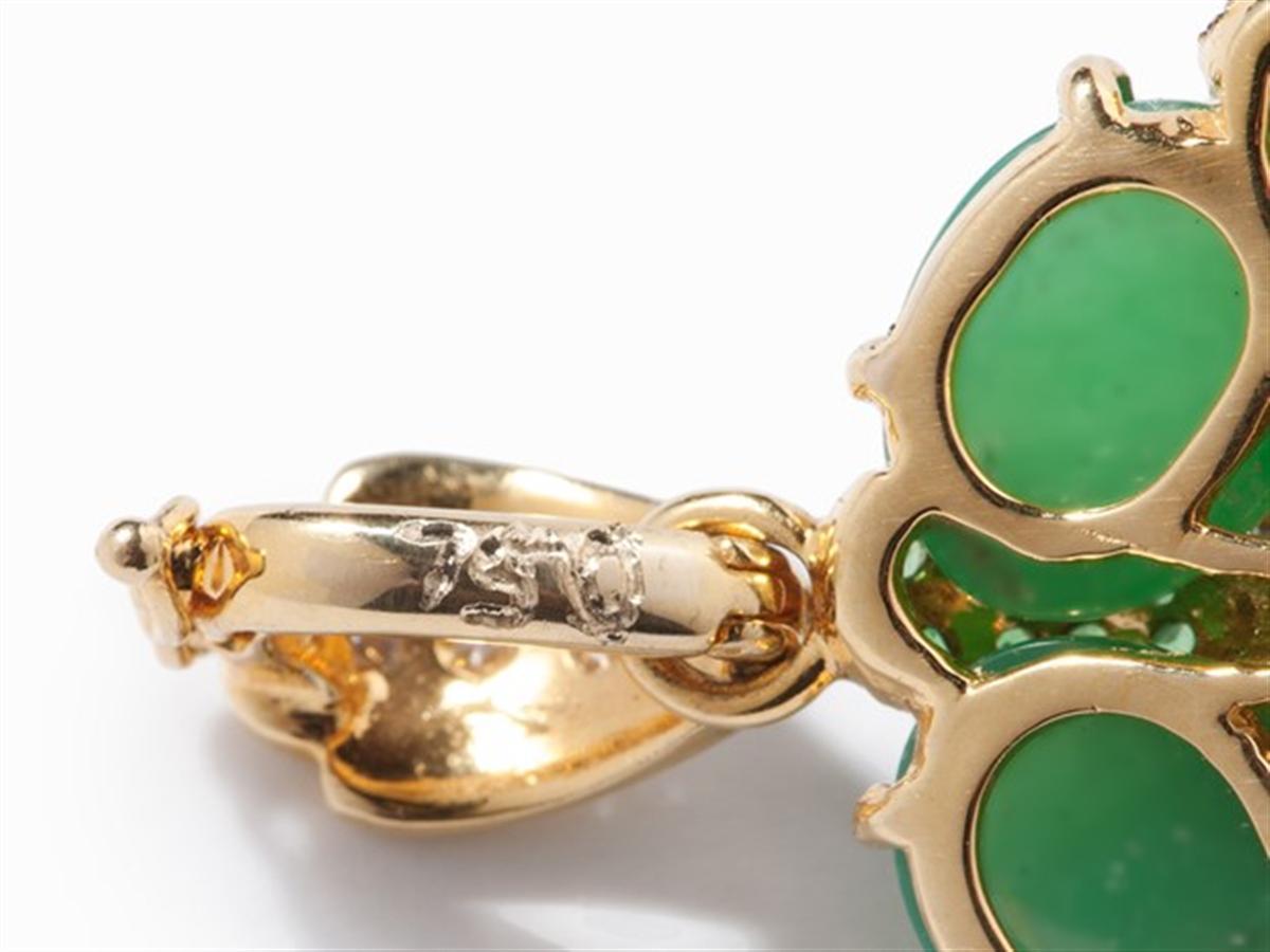 Brilliant Cut Pendant with Chrysophrase and Diamonds, 18 Karat Gold Tsavorites For Sale