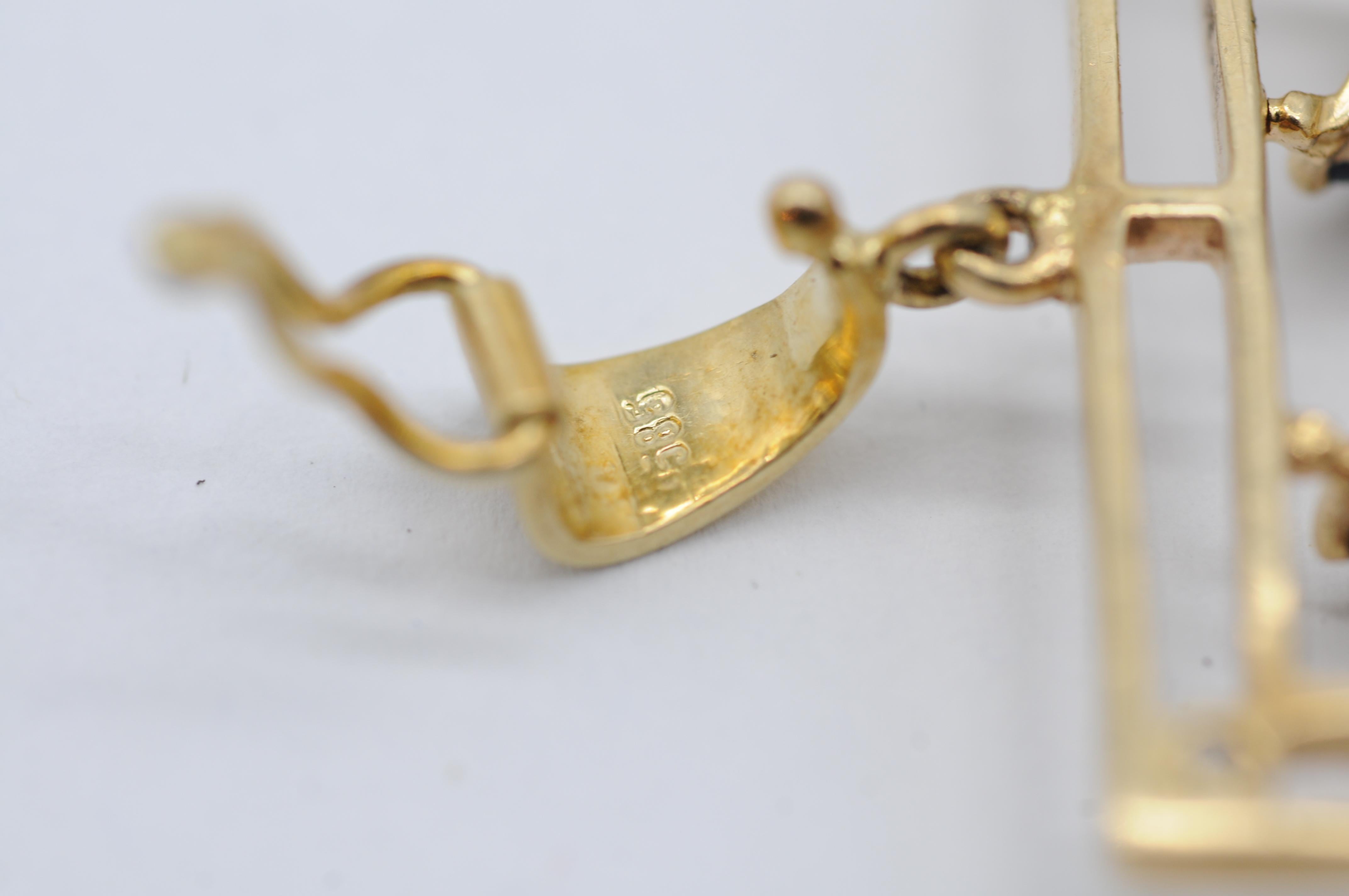 ciondolo con diamanti colorati rubini smeraldi e zaffiri, realizzato in 14 ct. in vendita 2