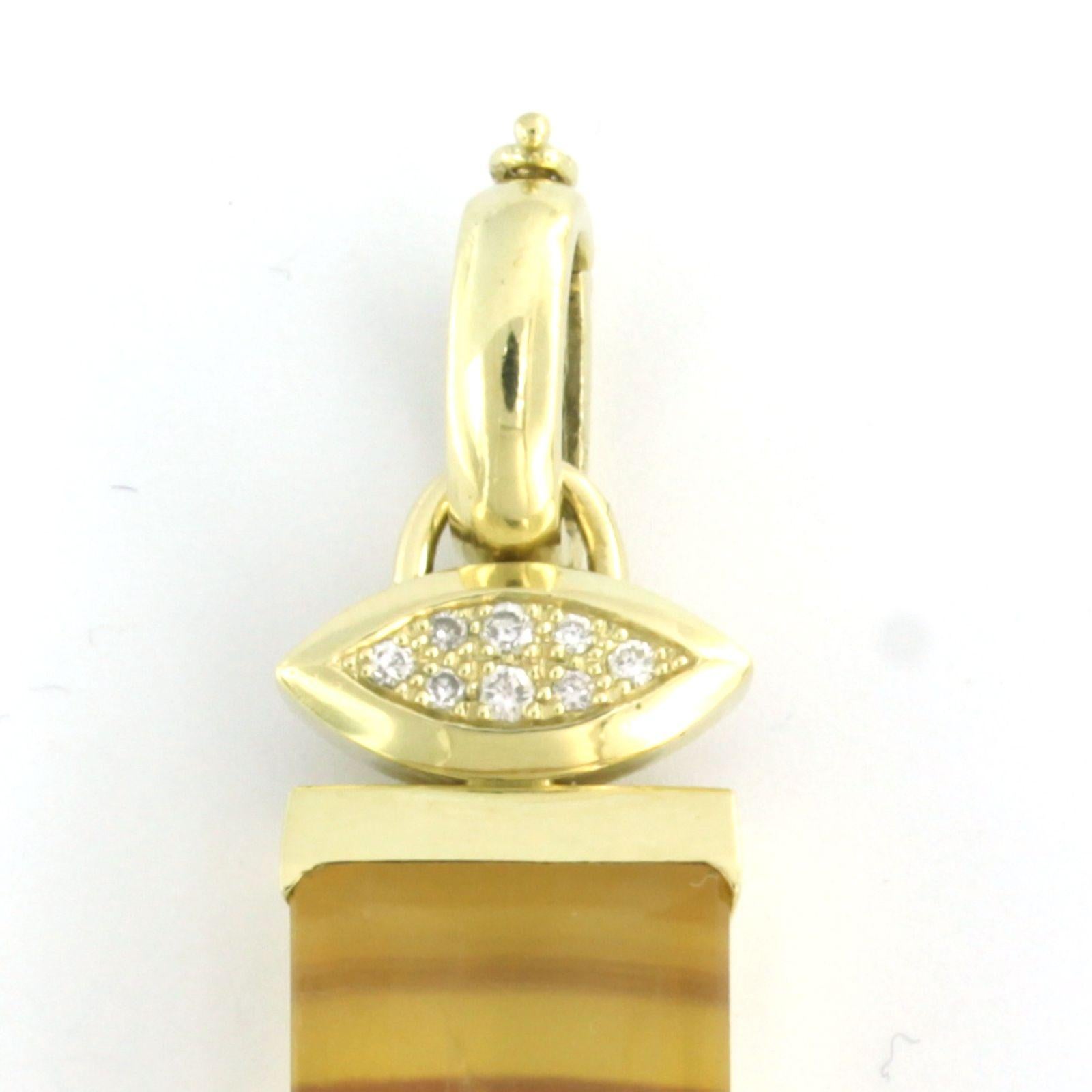 Pendant with fluorite and brilliant cut diamonds up to 0.12ct 14k gold 14.1 gram In Excellent Condition For Sale In The Hague, ZH