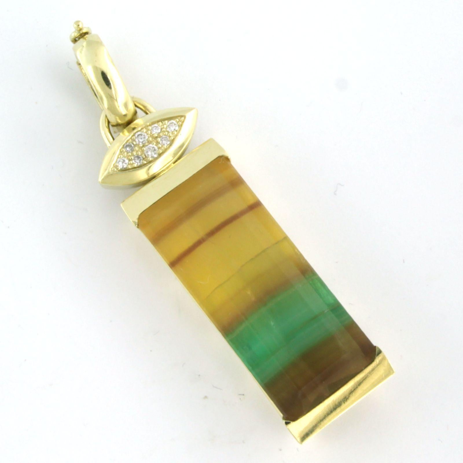 Moderne Pendentif avec fluorine et diamants taille brillant jusqu'à 0,12 ct Or jaune 14k en vente
