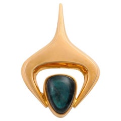 Pendant with green labradorite