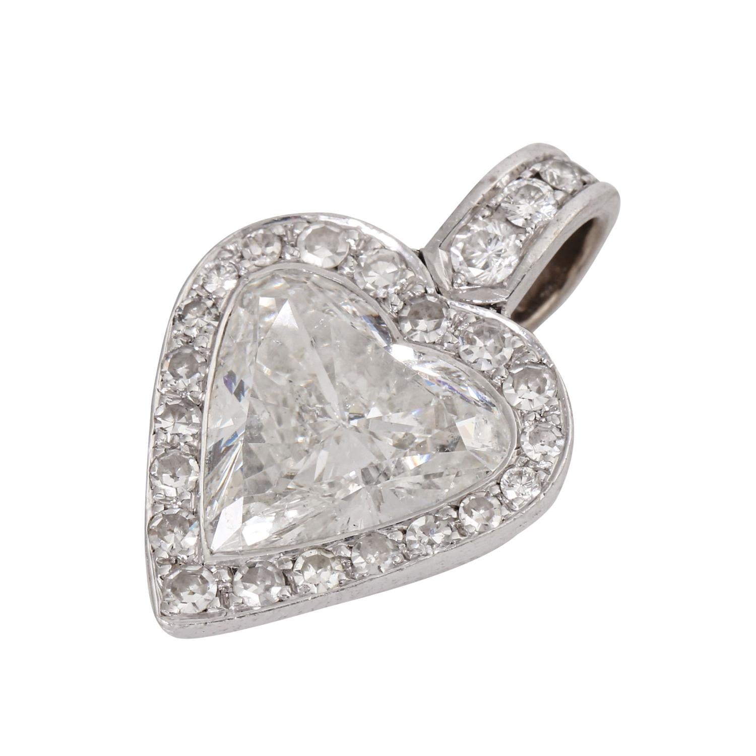 Modern Pendant with Heart -Shaped Diamonds For Sale