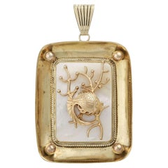 Pendant with Mother-of-pearl Plate