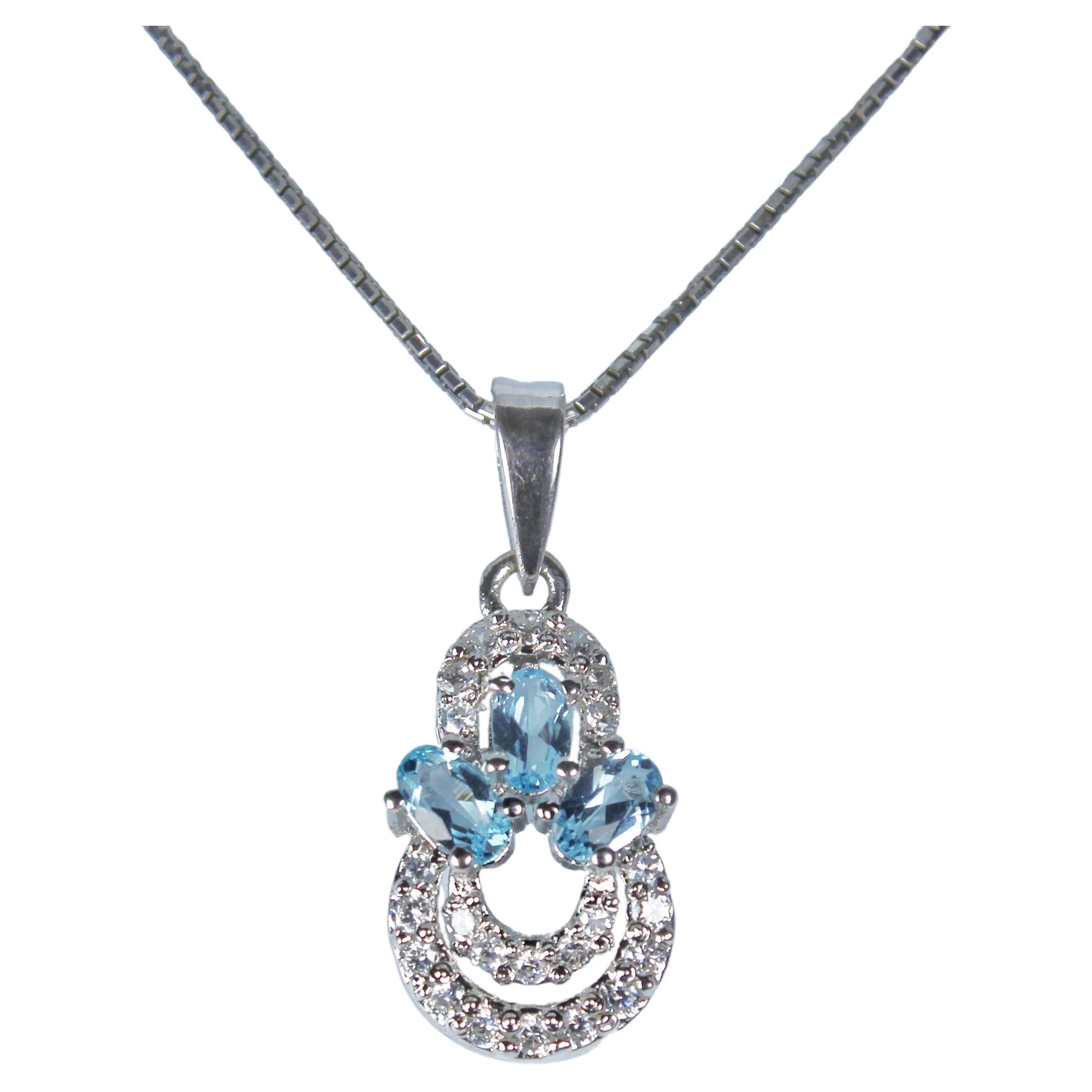 Pendant with Natural Aquamarine Gemstones For Sale