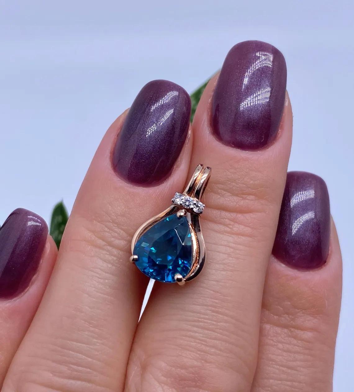 Unique Pendant with Natural Cambodian Deep Blue Zircon 14K Rose Gold and Diamonds!

Laboratory certified.
Zircon have own Certificate
Main Stone: Zircon
Main Stone Color: Blue
Main Stone Creation: Natural
Main Stone Treatment: Heated
Main Stone