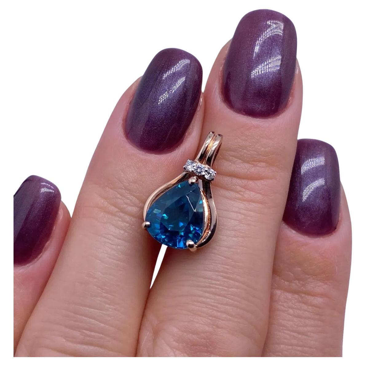 Pendant with Natural Cambodian Deep Blue Zircon 14K Rose Gold and Diamonds! For Sale