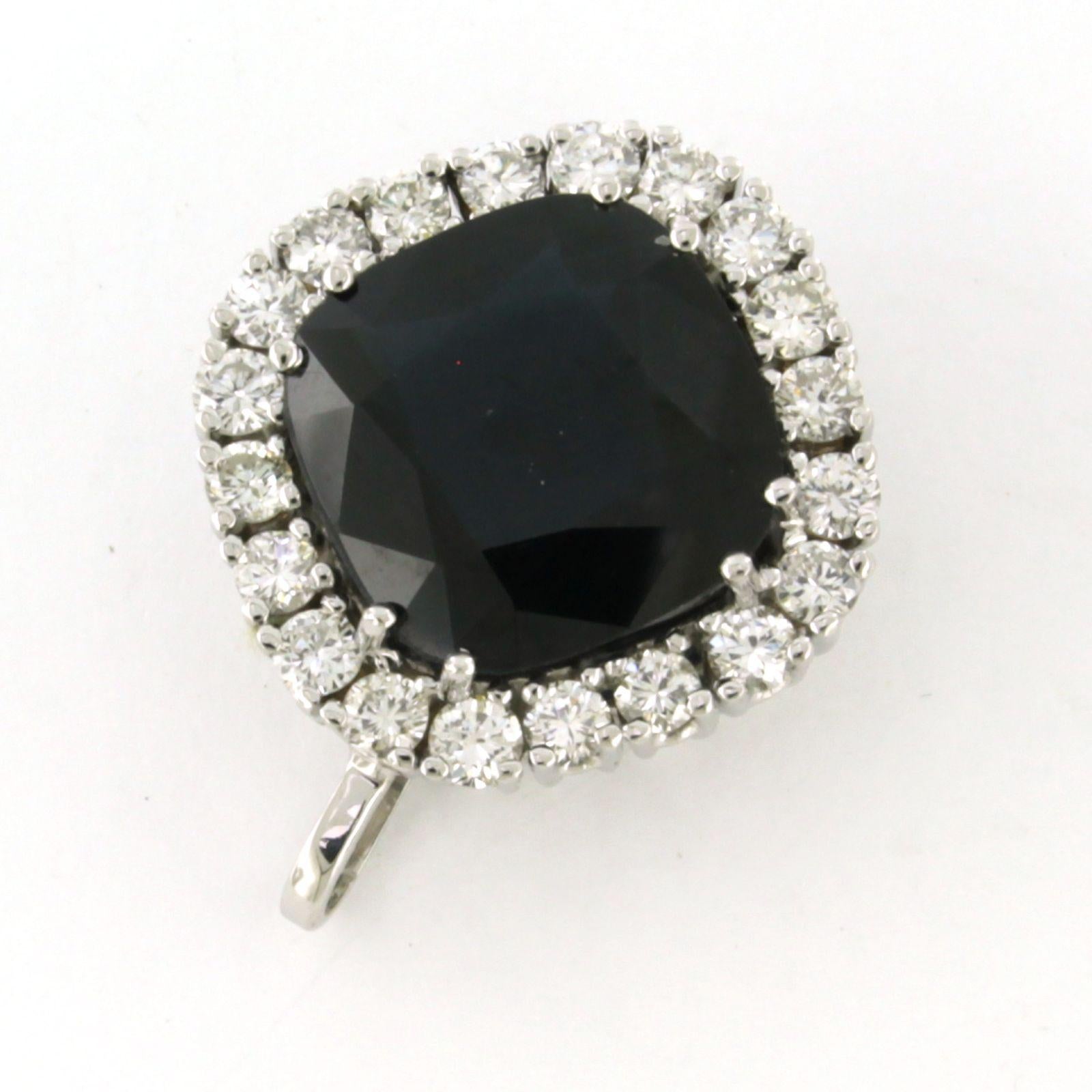 Pendant with sapphire up to 9.00ct and brilliant cut diamonds 1.60ct 14k gold In condizioni ottime in vendita a The Hague, ZH