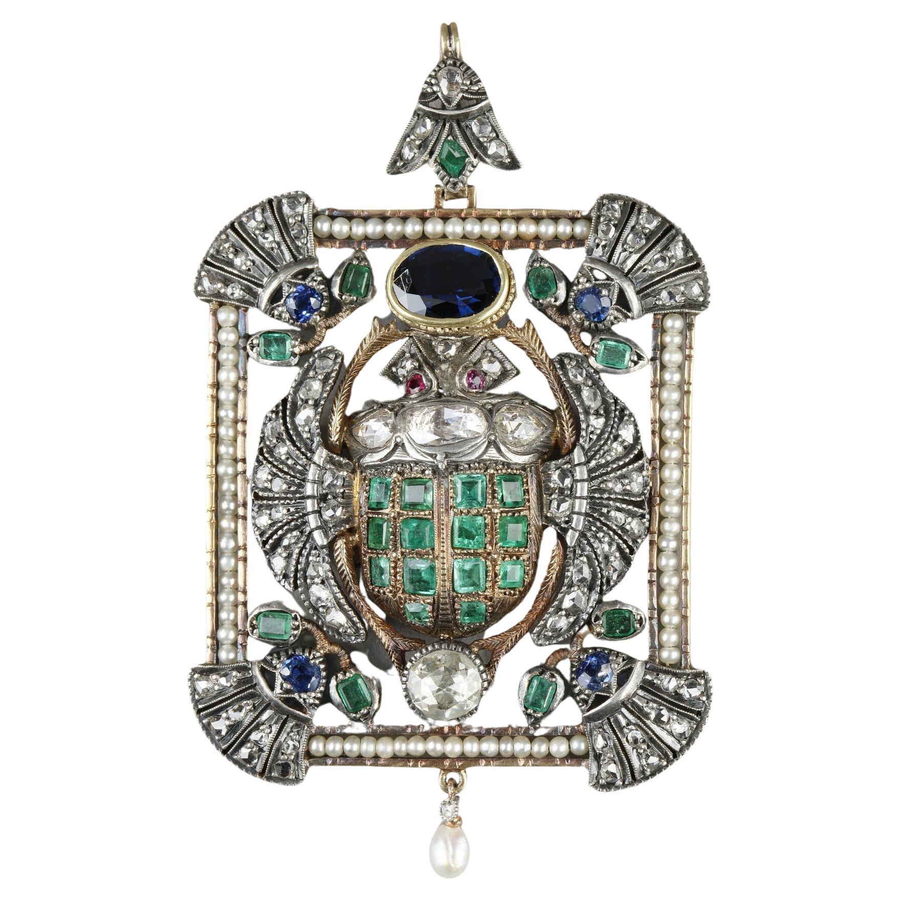 Pendentif orné d'un scarabée, période Art déco 1920-1930 en vente