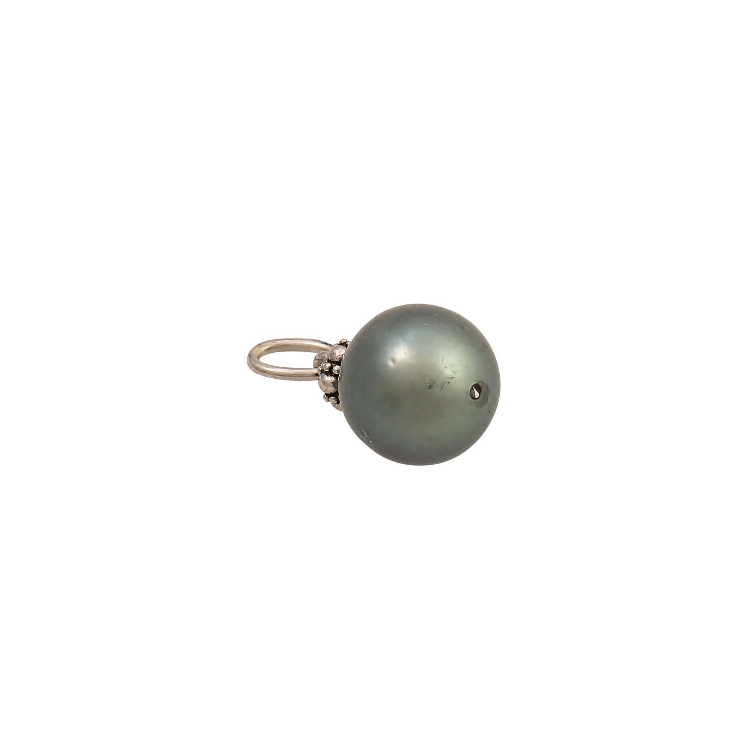 Modern Pendant with Tahitian Cultured Pearl For Sale