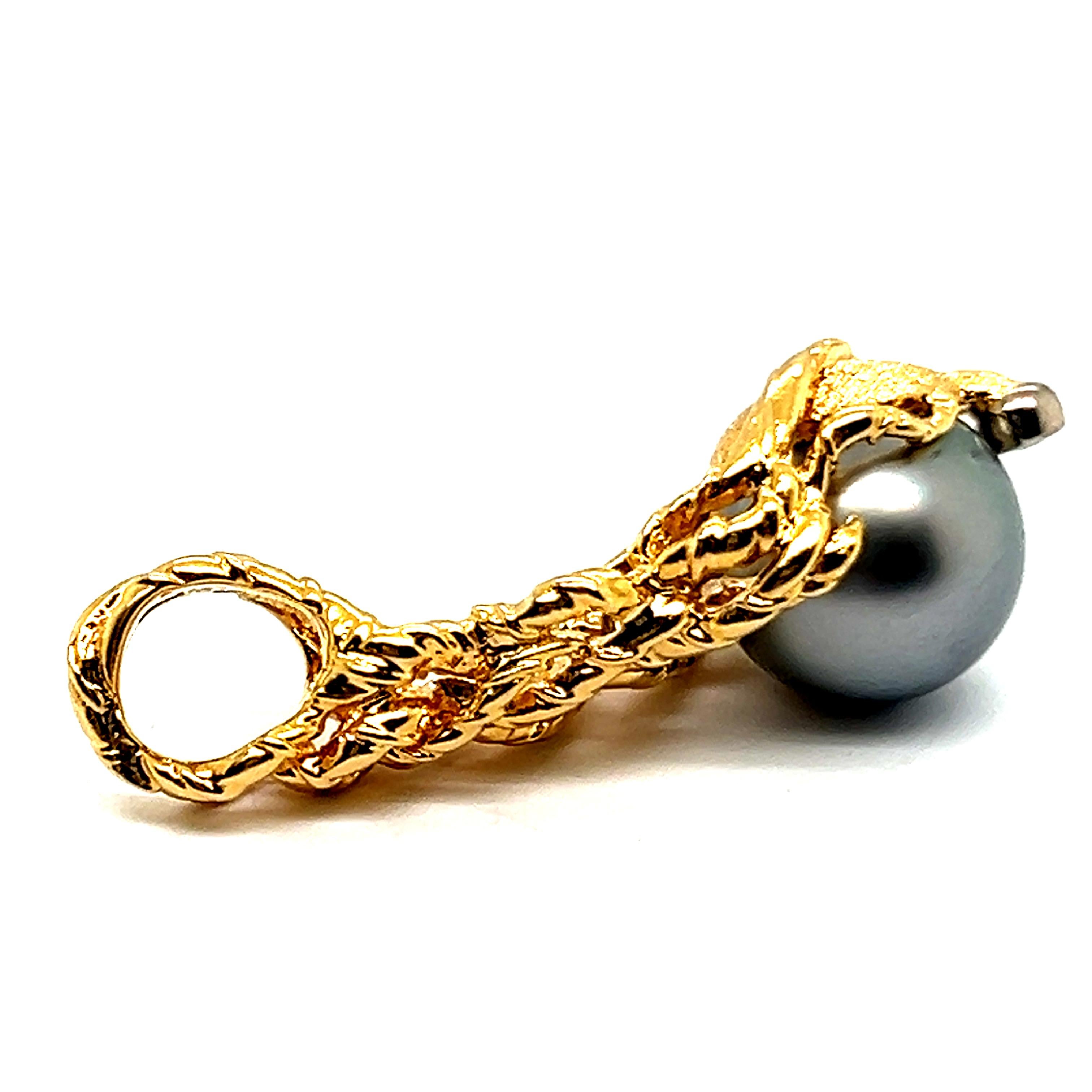 Pendentif Gilbert Albert en or jaune 18 carats avec perles de Tahiti et diamants en vente 5
