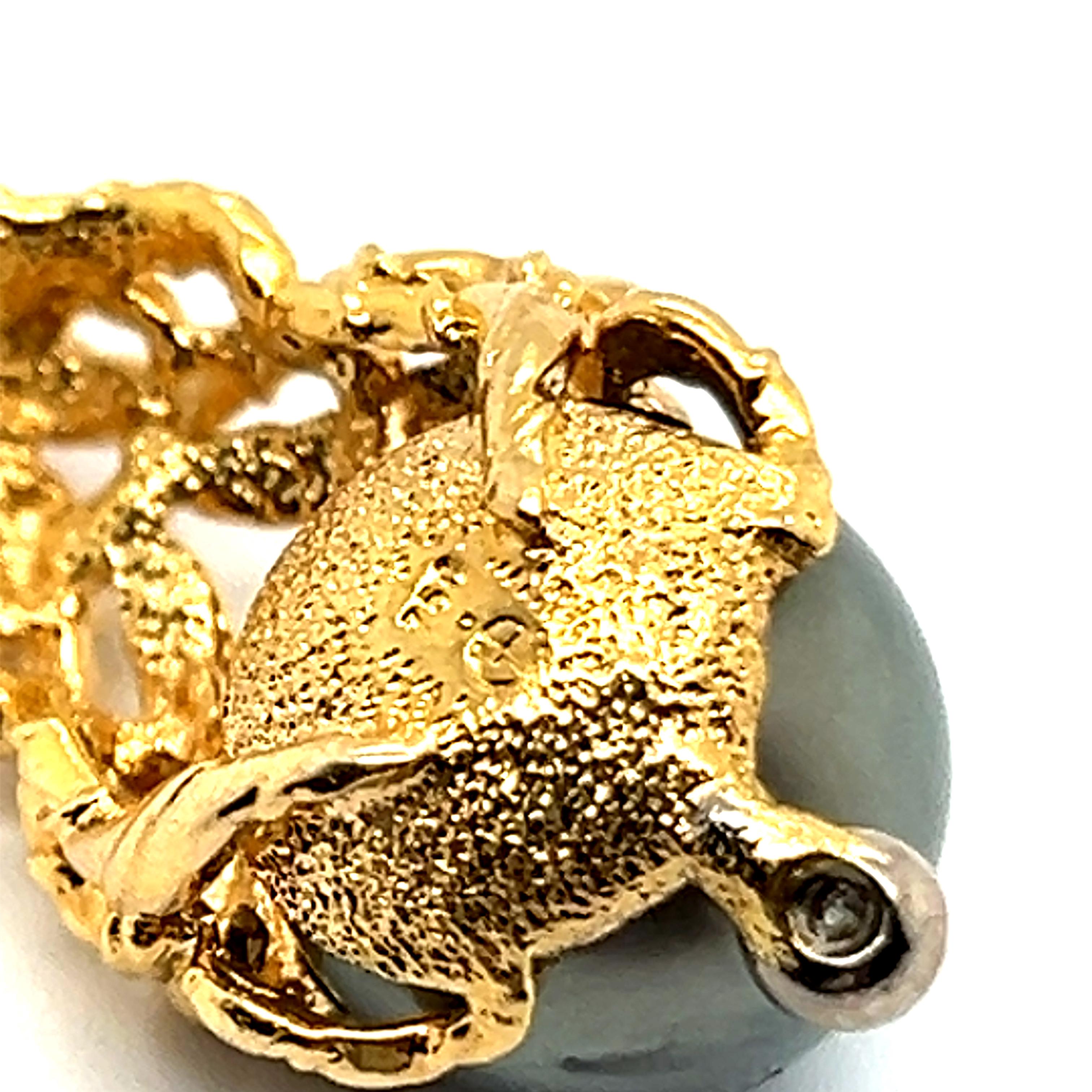 Pendentif Gilbert Albert en or jaune 18 carats avec perles de Tahiti et diamants en vente 3