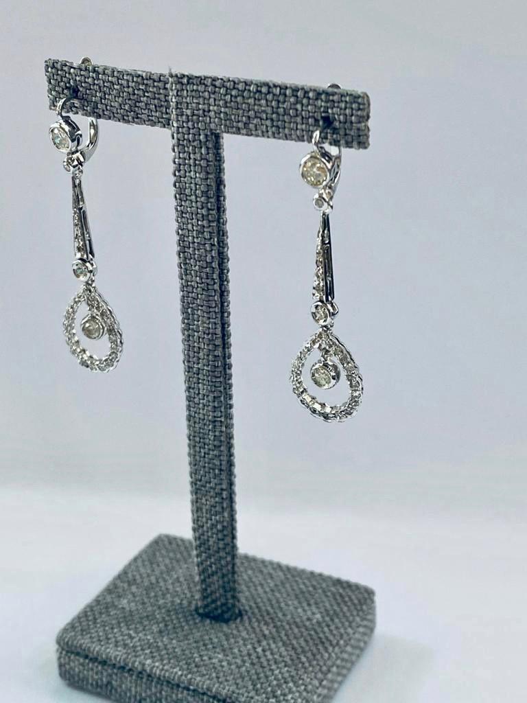 Pendants Diamonds Earrings, Natural Clarity VVS1/VVS2, Color G, 1.35 Carat For Sale 2