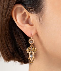 Pendentifs d'oreilles anciens en or et diamants