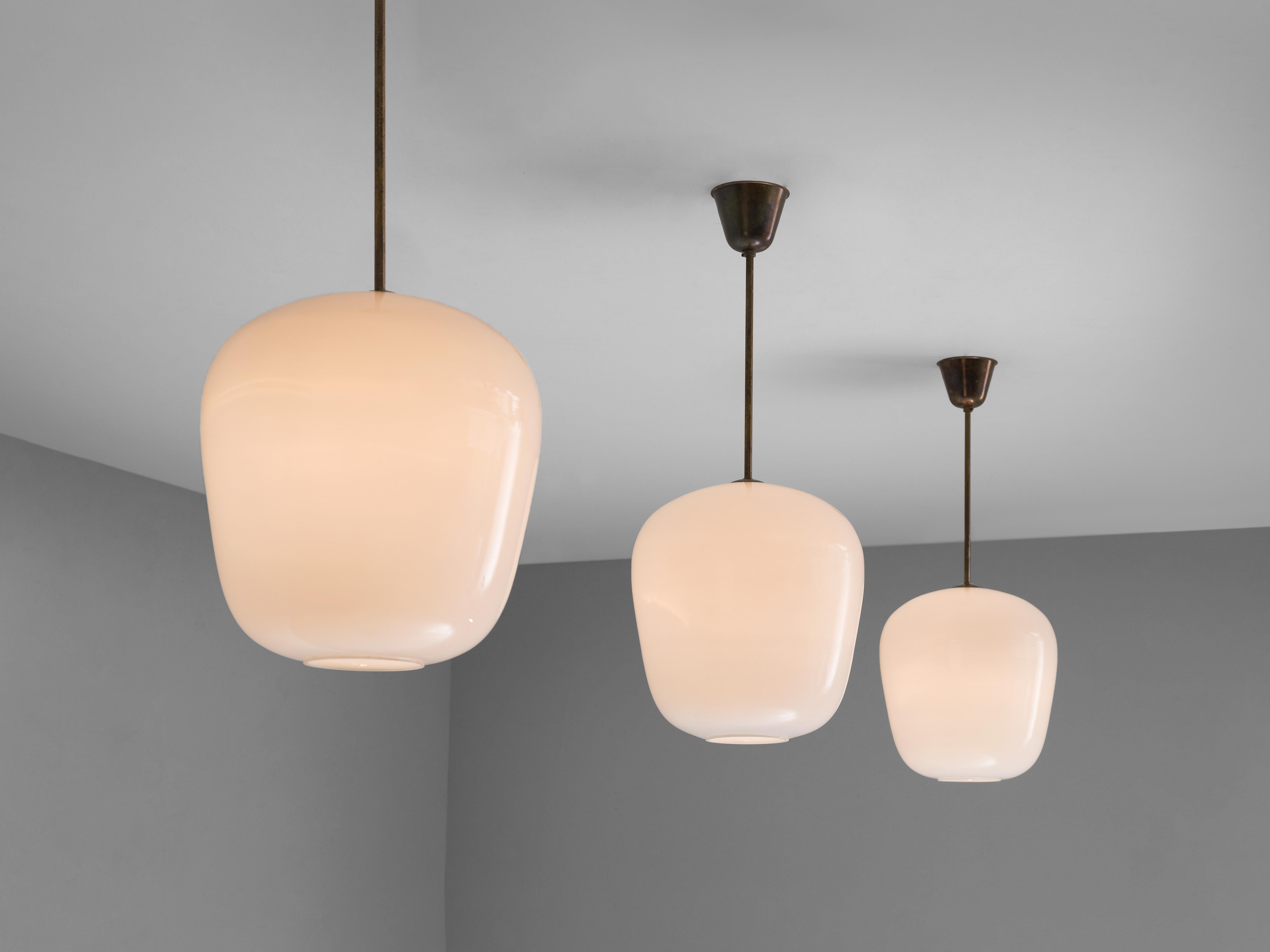 Pendants in Brass and Opaline Glass In Good Condition In Waalwijk, NL