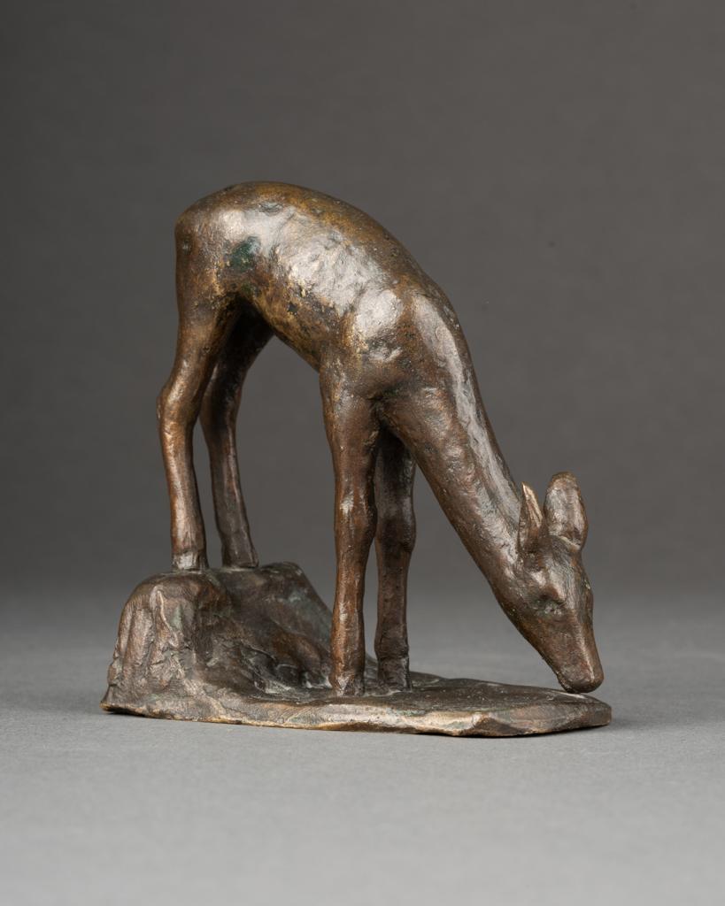 Pendentifs du début du C.I.C. Bronzes patinés au cerf et à la queue de daim en vente 7