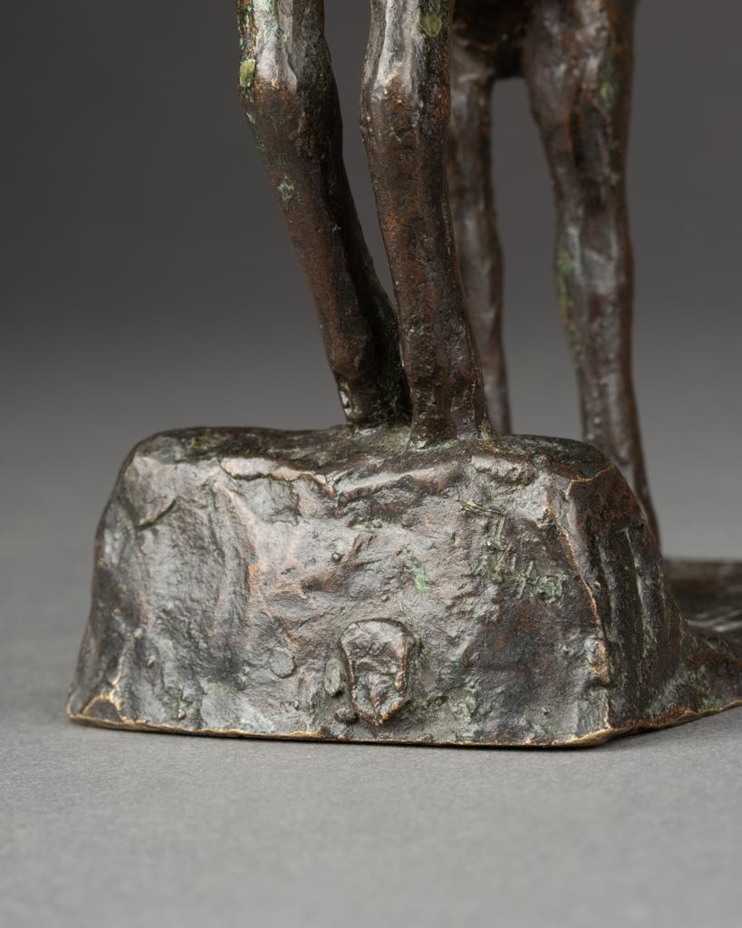 Pendentifs du début du C.I.C. Bronzes patinés au cerf et à la queue de daim en vente 9