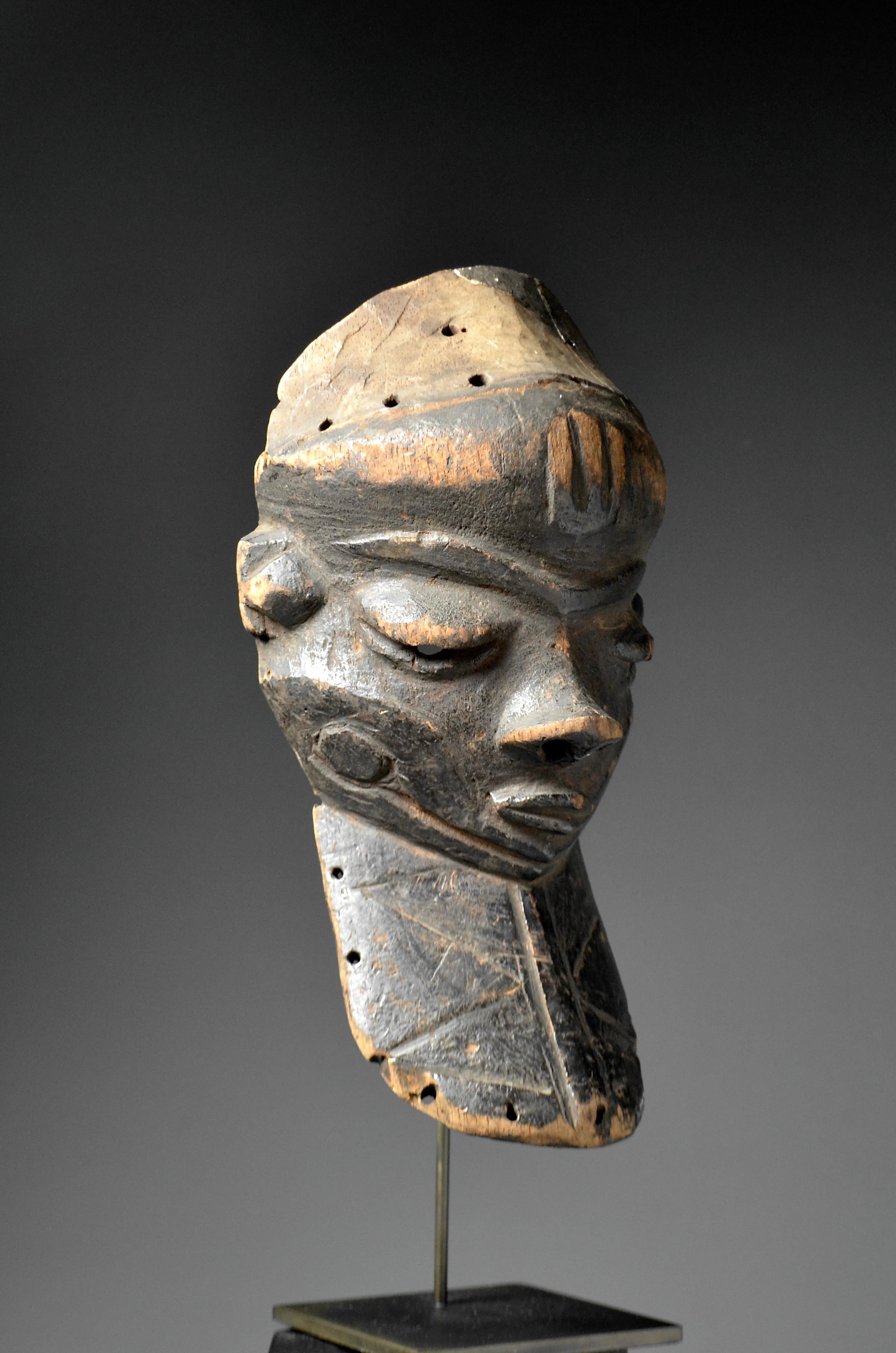 Pende mask  For Sale 4