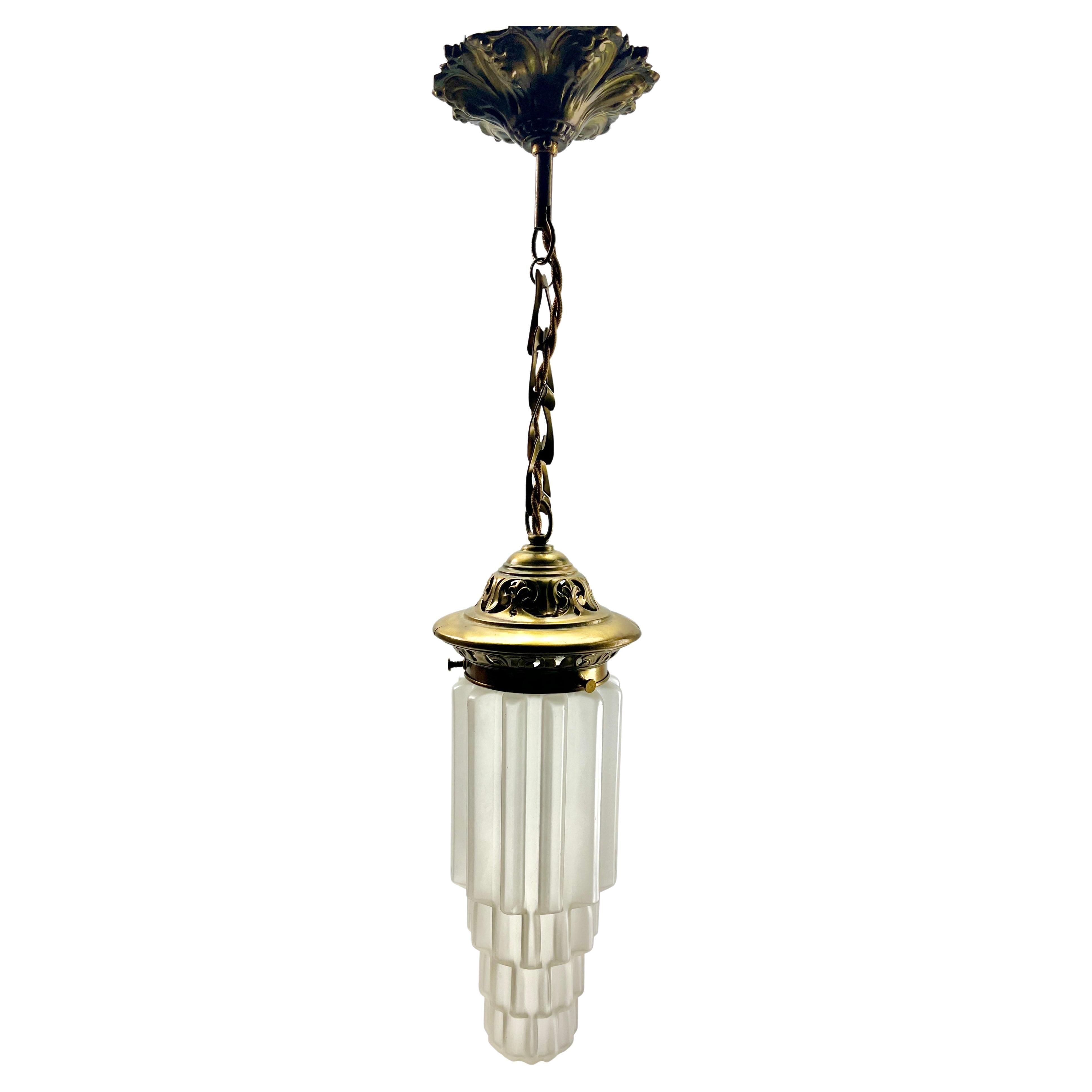 Pendent Chandelier Attributed to Scailmont Belgium, 1920s For Sale 3