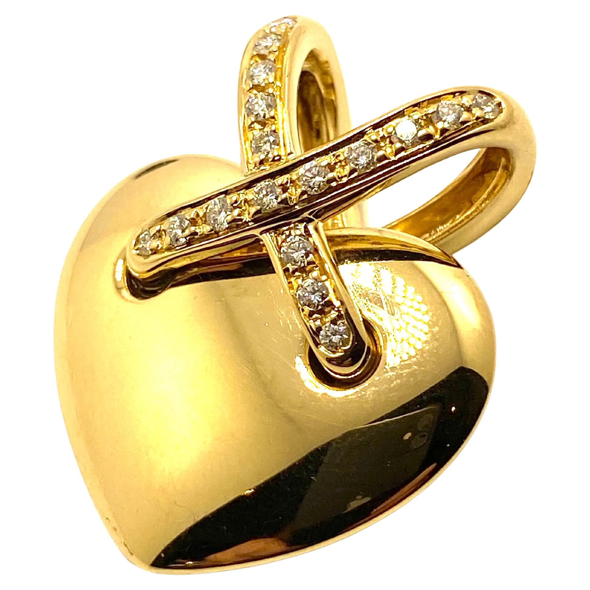 Chaumet Heart gold and Diamonds pendant For Sale