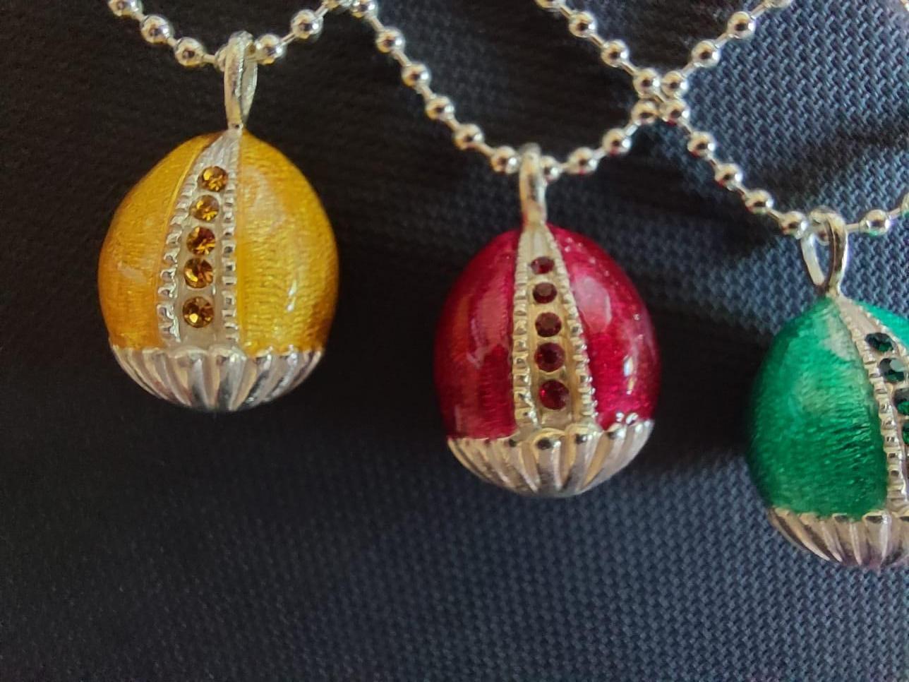 Pendentif de style Fabergé, en argent, en argent sterling,  Cadeau de luxe, fait à la main, Italie en vente 2
