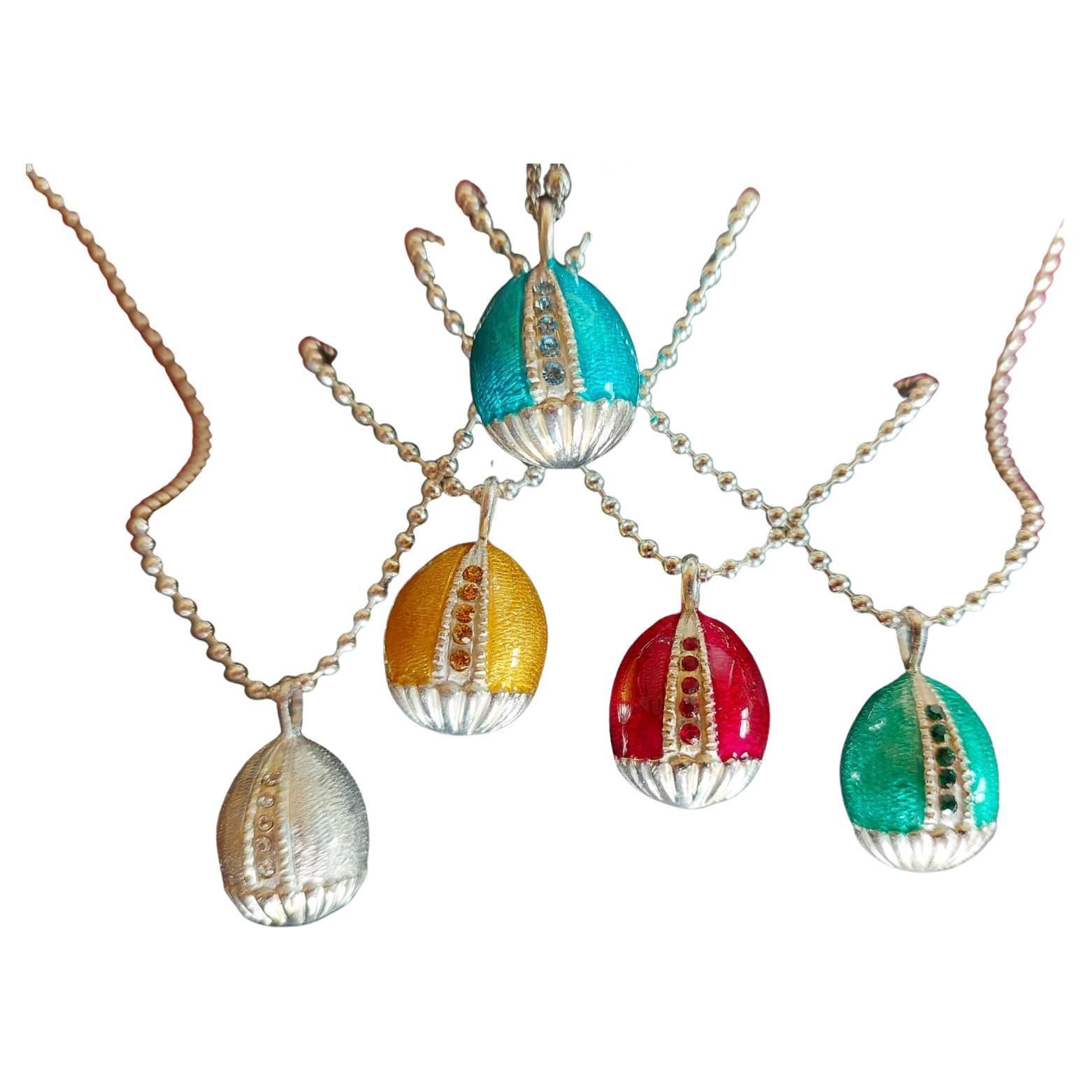 Pendentif de style Fabergé, en argent, en argent sterling,  Cadeau de luxe, fait à la main, Italie en vente
